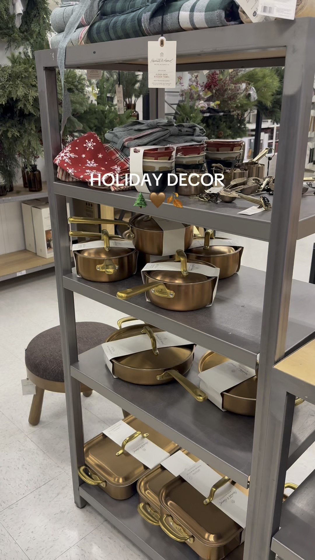 Holiday decor is my favorite! Just a hint of festive without being overwhelming is my vibe. ✨🤎 
#holidaydecor #decor #styletip #homedecor 

#LTKHoliday #LTKStyleTip #LTKSeasonal