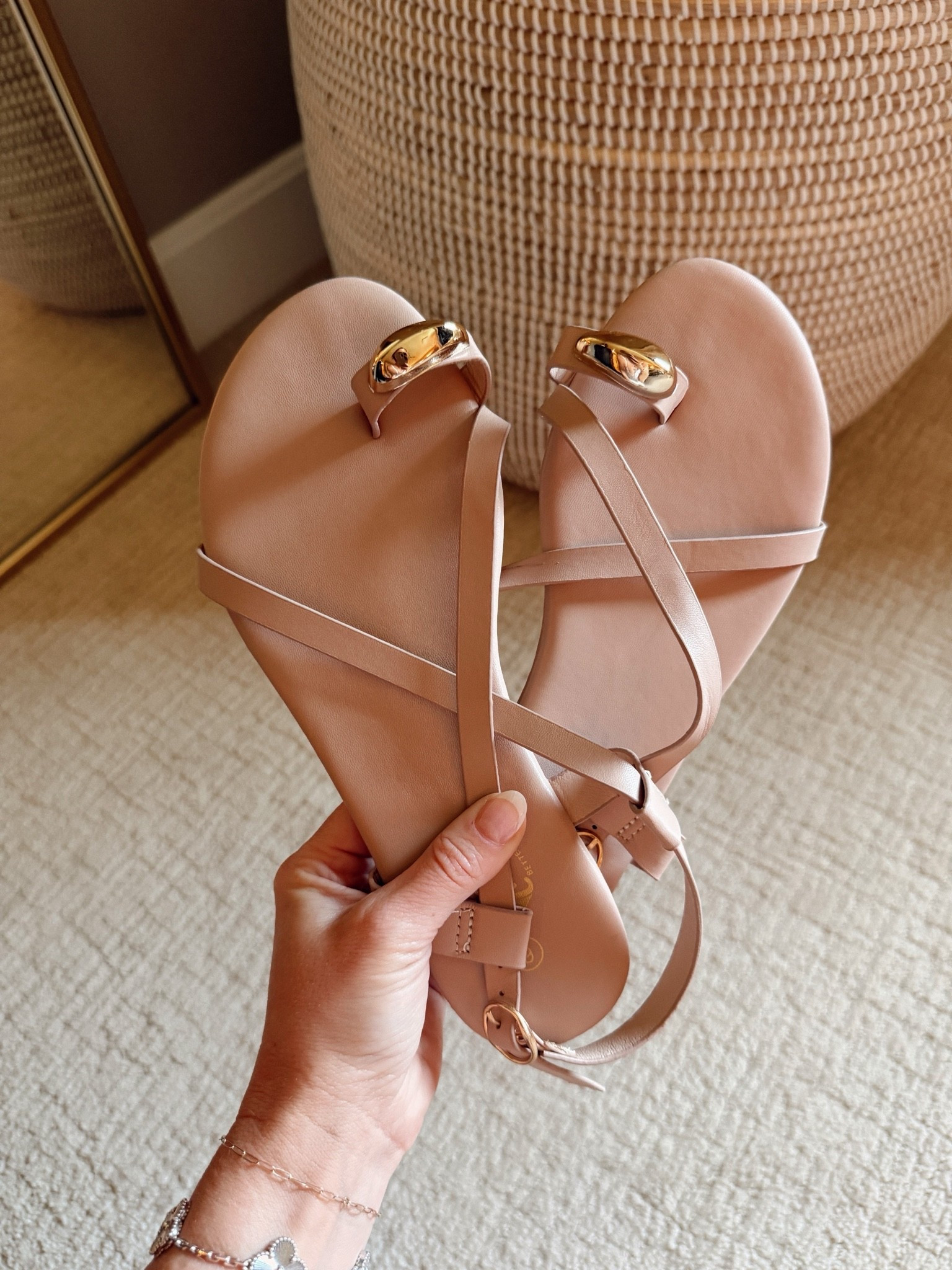 Love these super simple Amazon sandals! Under $20 and very comfortable!

#LTKPetite #LTKOver40 #LTKSeasonal