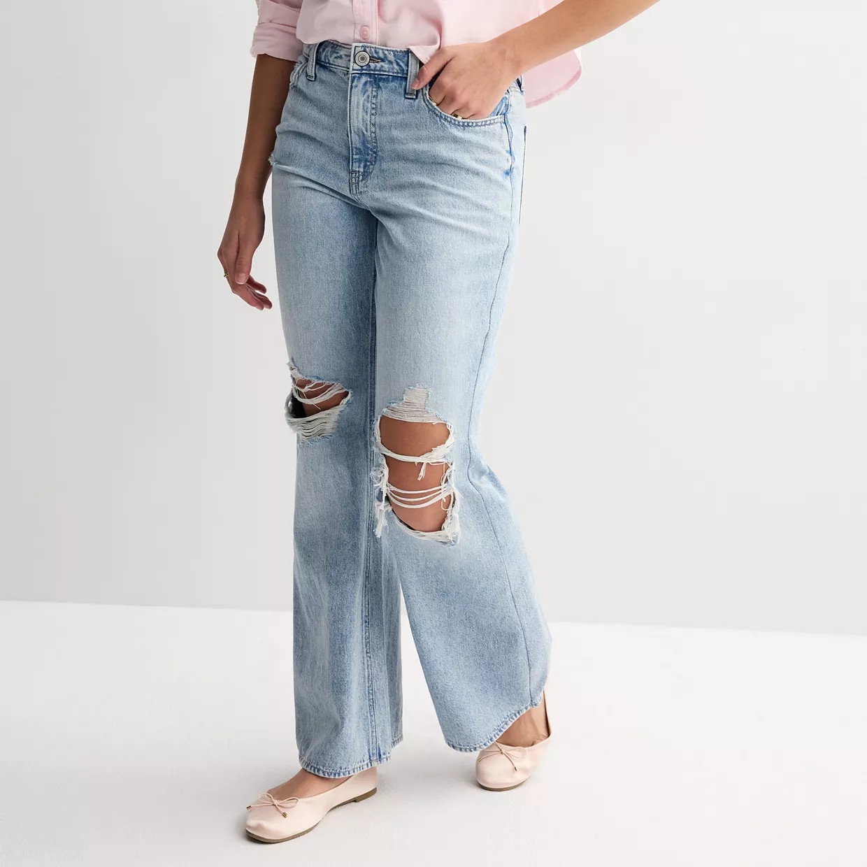 Juniors' SO® Mid-Rise Curvy Slouchy Flare Jeans | Kohl's
