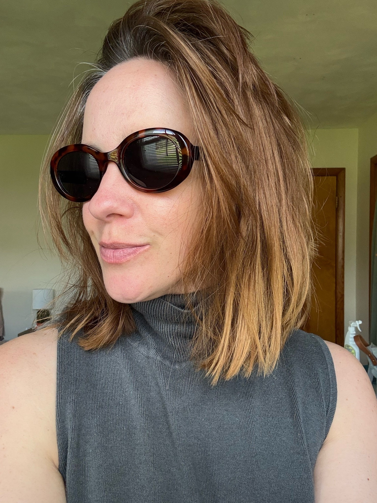 Do I look like Carolyn Bessette?
