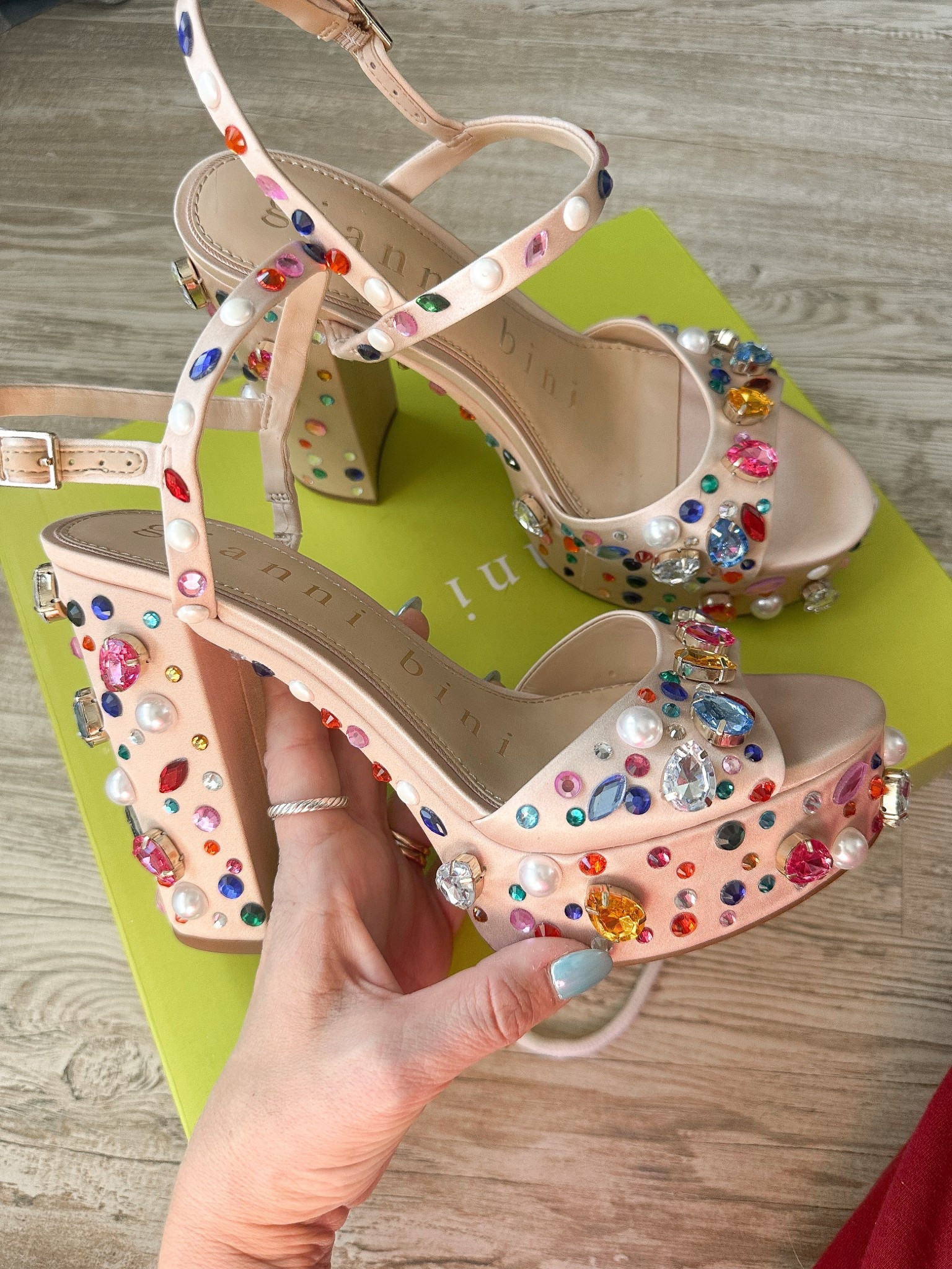 Screaming crying, THROWING up! These are perfection. Best believe I’m still bejeweled when I walk in the room I can still make the whole place shimmer. ✨

#LTKValentine #LTKWedding #LTKootd