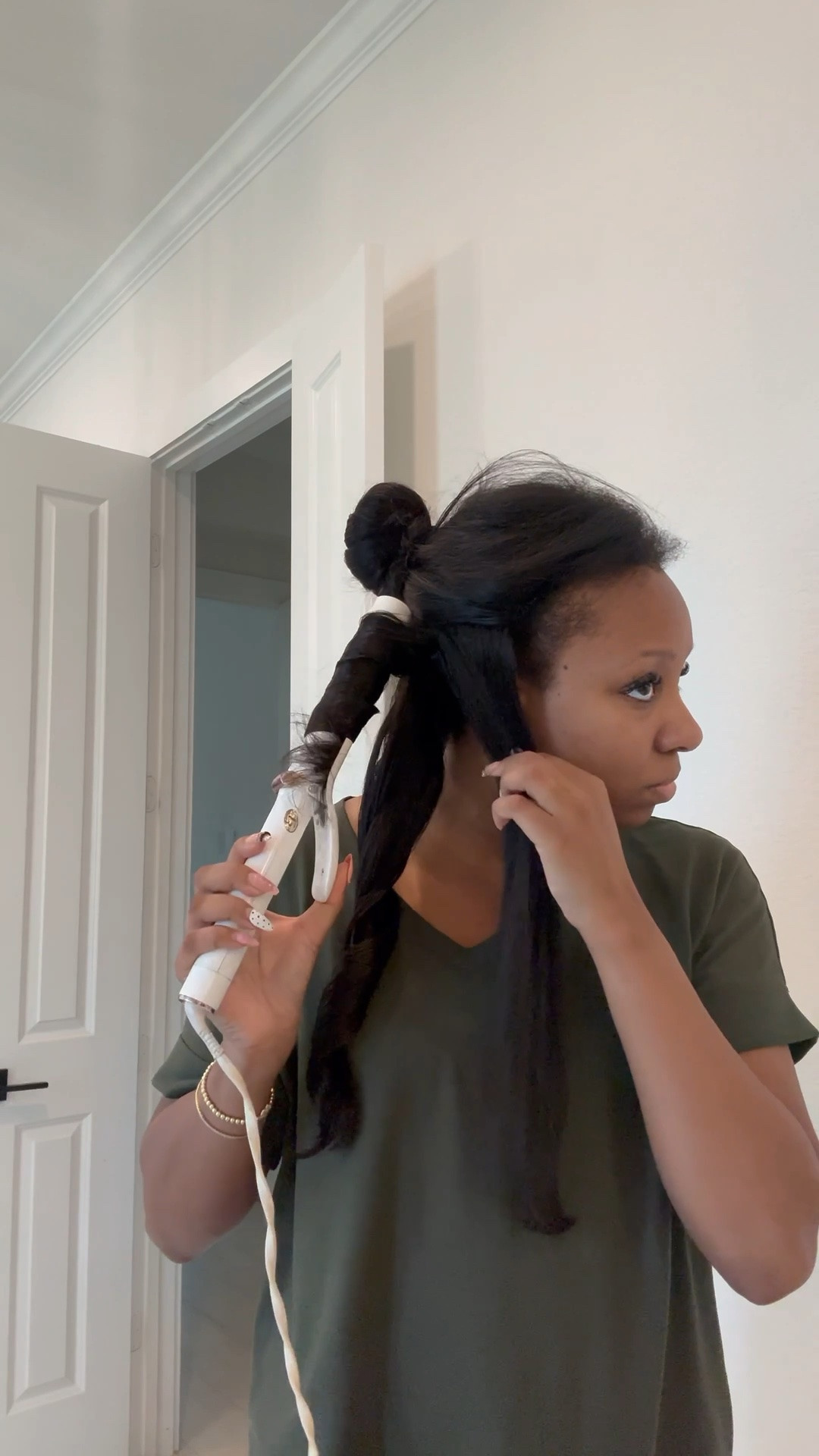 Curling iron linked here