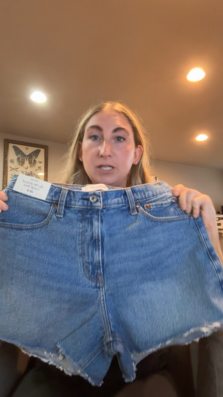 Abercombie Haul

#LTKSeasonal #LTKVideo #LTKSpringSale