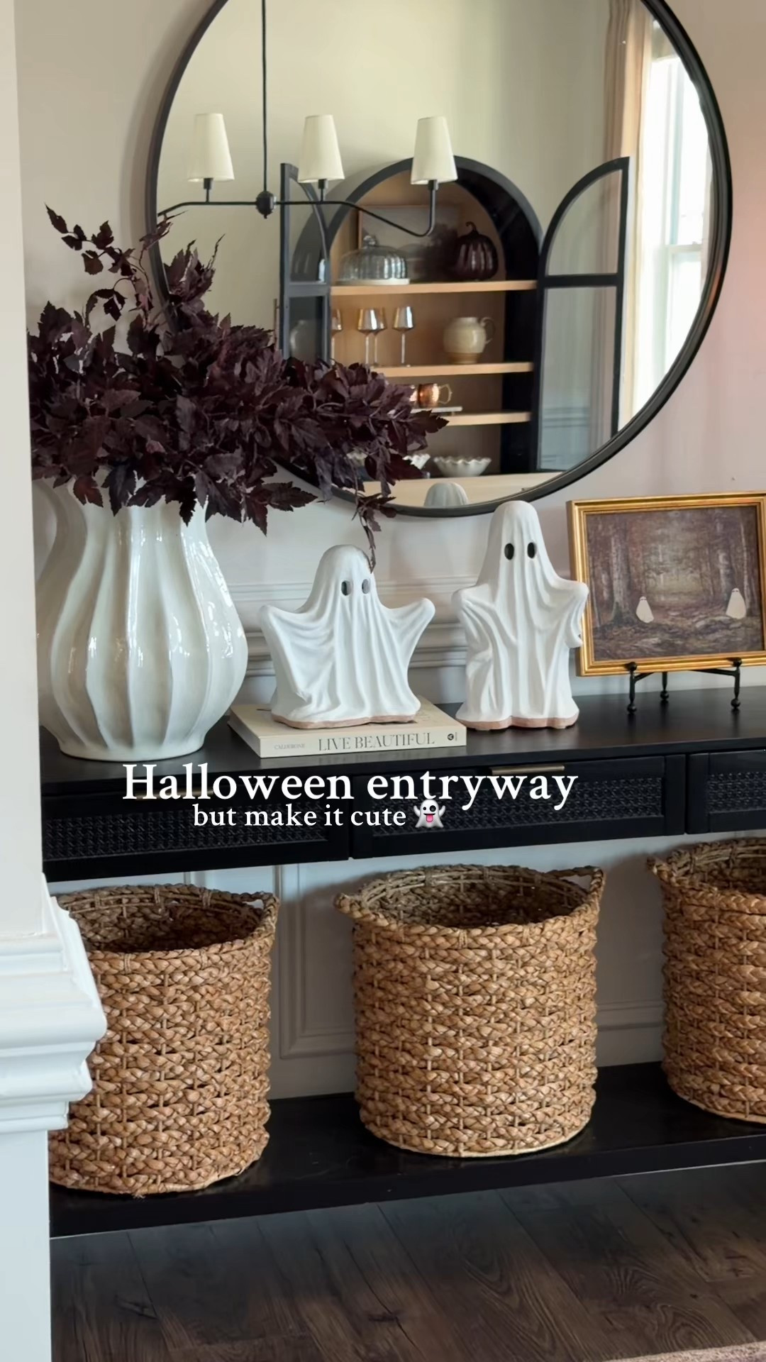 Halloween entryway Halloween decor 

#LTKHome #LTKSeasonal #LTKHalloween