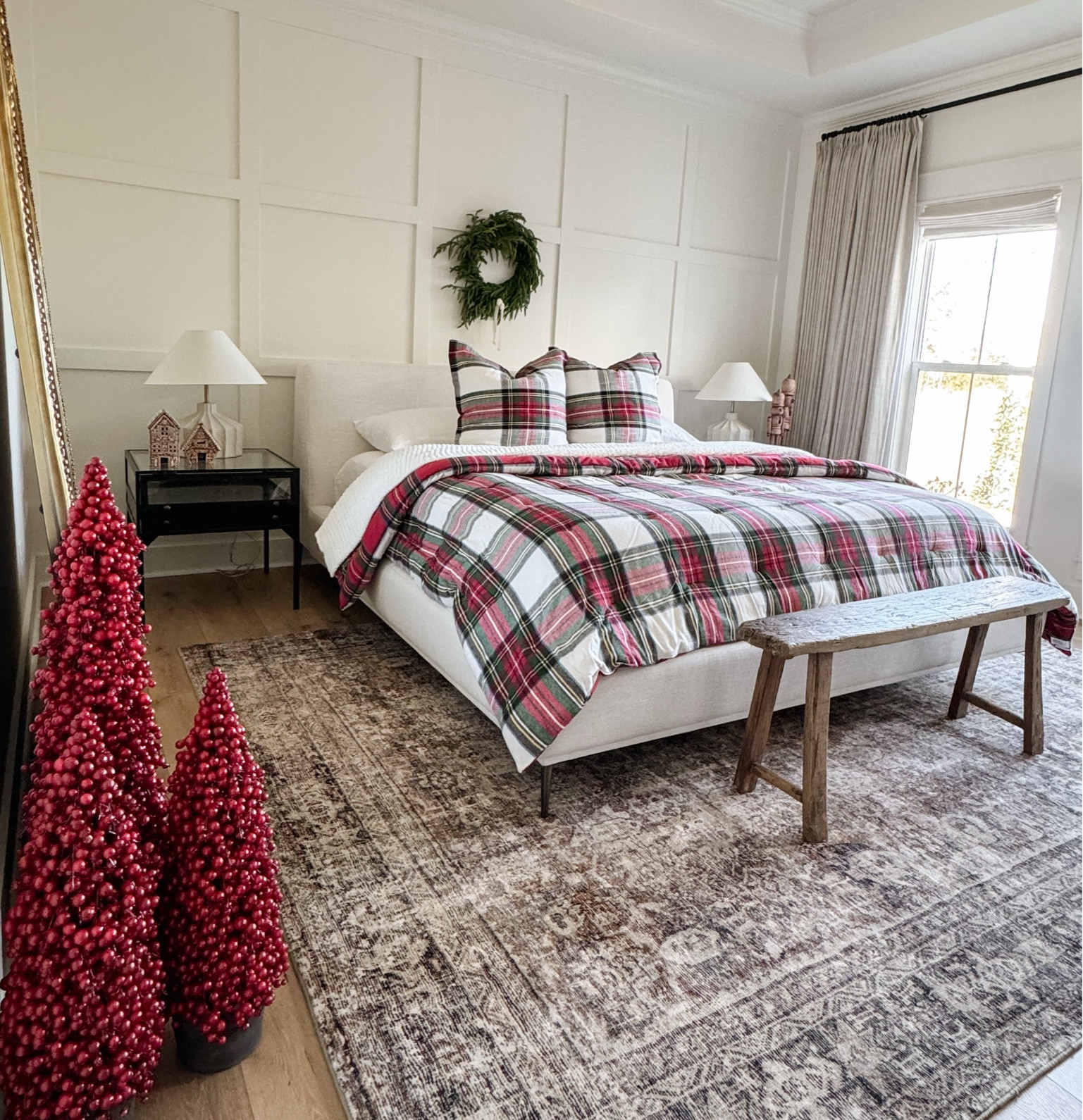 Holiday Bedding - Holiday Bedroom Decor 

#LTKSeasonal #LTKHoliday