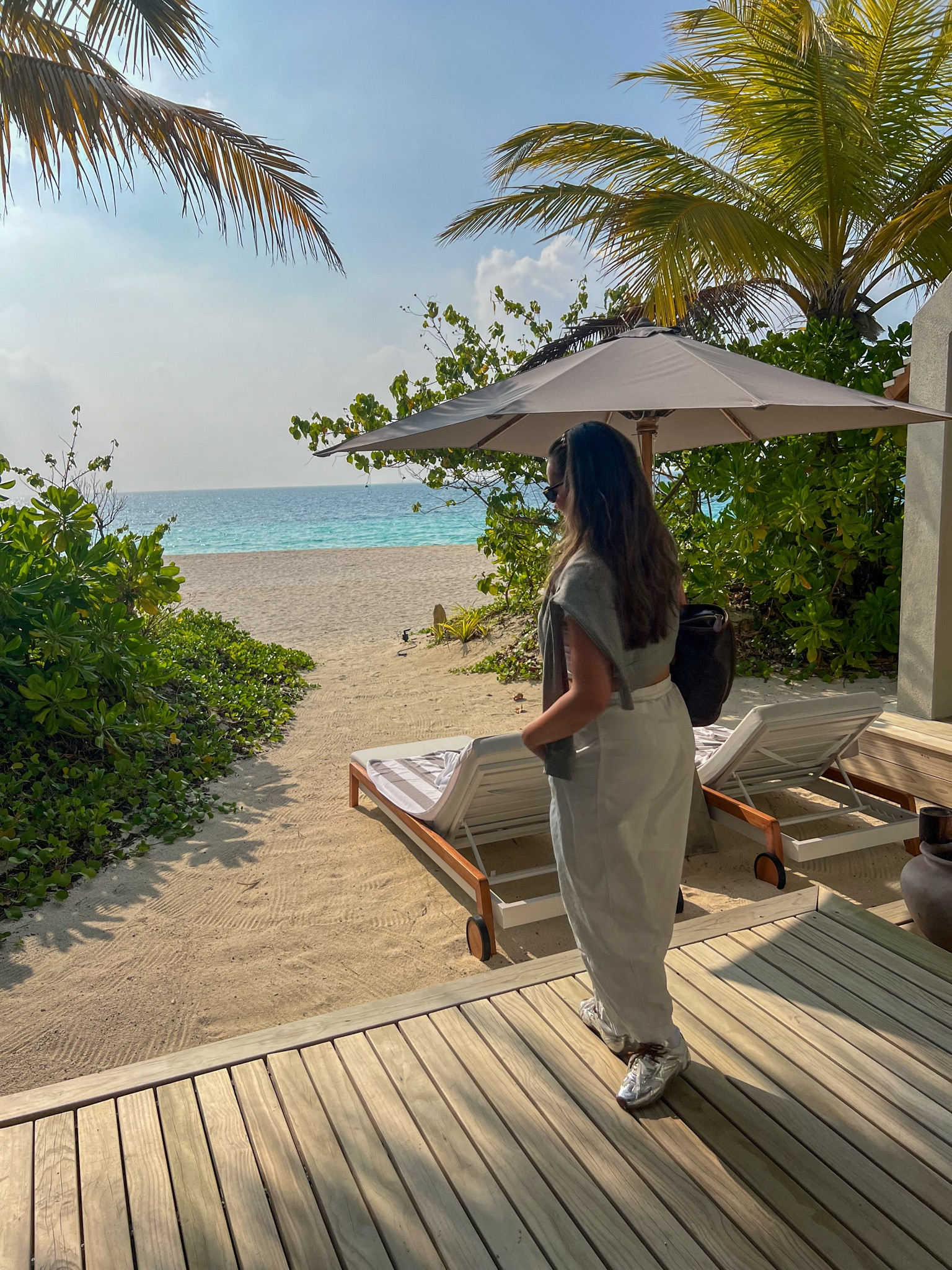 Chic travel day ootd 🌴✈️

#LTKSeasonal #LTKootd #LTKTravel