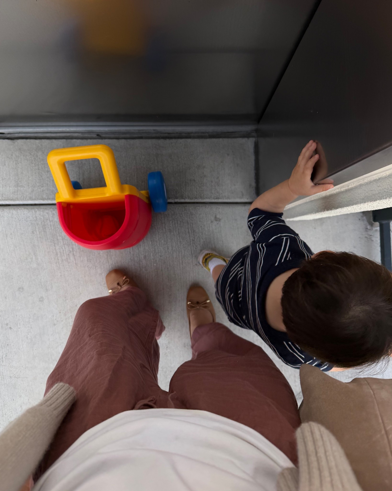 Comfy spring/summer mom outfit 

BR linen pants - xs petite, love this new neutral color 
Gap toddler boy set 

#LTKmomlife #LTKootd