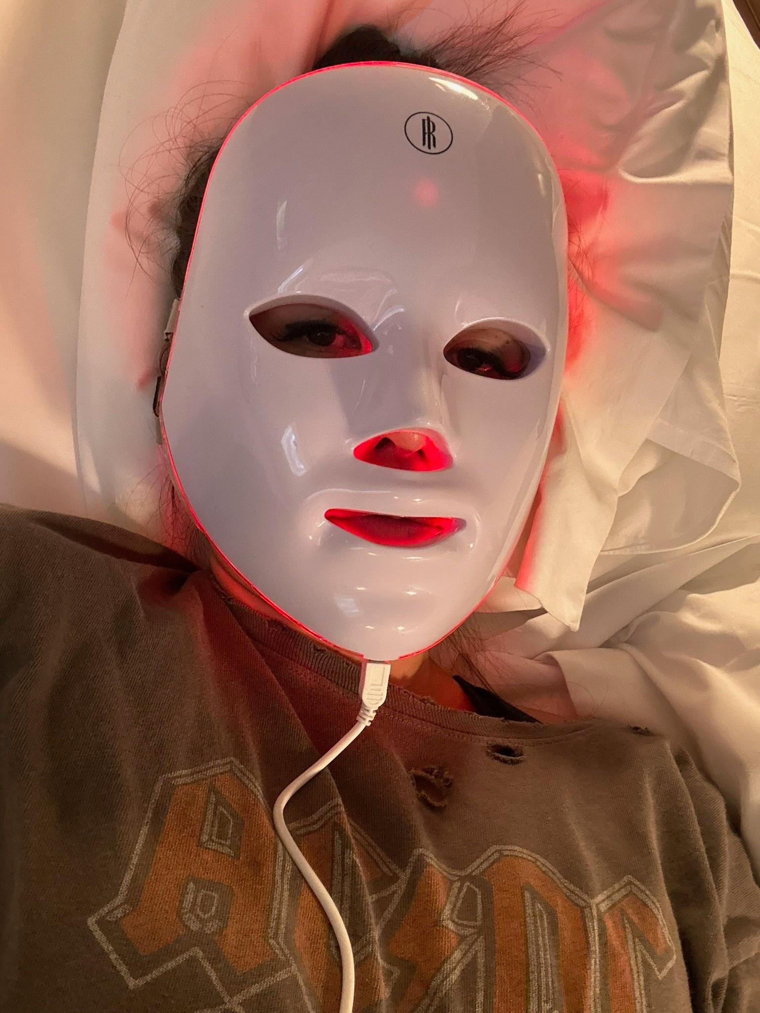 The red light mask I’ve been loving! 

#LTKSaleAlert #LTKFindsUnder50 #LTKBeauty