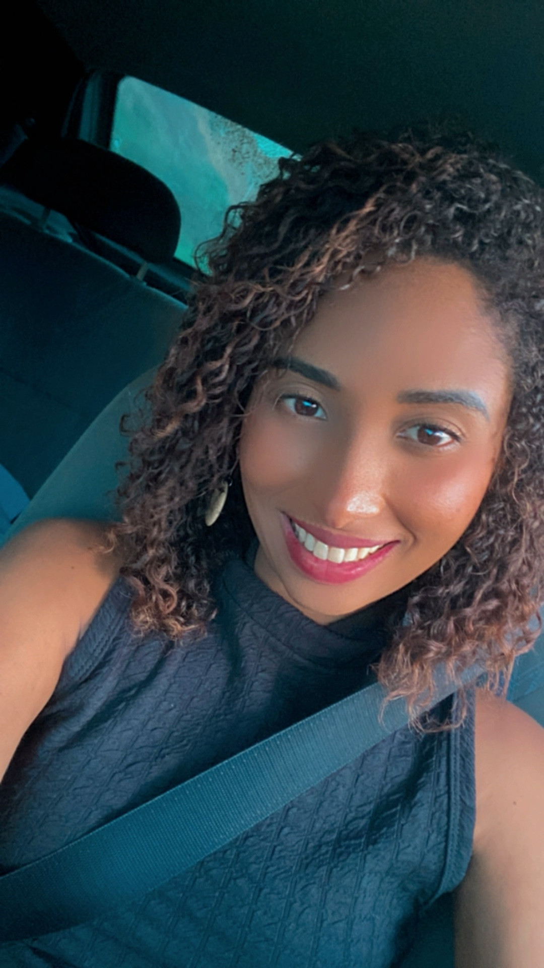 Usei esse creme de hidratação da Lola e meu cabelos ficou tão hidratado que meus cachos ficaram definidos e disciplinados! Amei 

#LTKbrasil #LTKbeauty #LTKstyletip