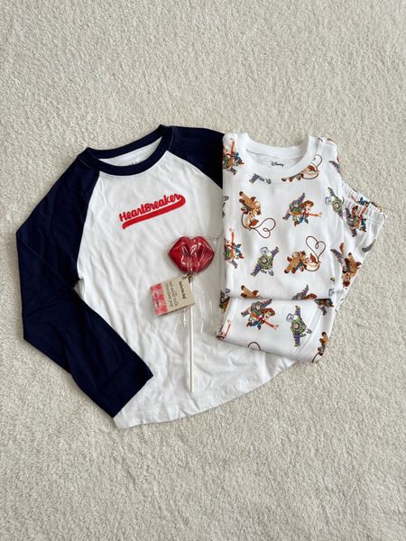 I found the cutest Valentine’s Day pajamas and shirt for boys at Janie and Jack! 

Boys Valentine’s Day gift, boys Valentine’s Day outfit, kids valentine pajamas, kids Valentine’s Day outfit,  gifts for kids, Disney pajamas, Valentine’s Day pjs

#LTKkids #LTKGiftGuide #LTKSeasonal