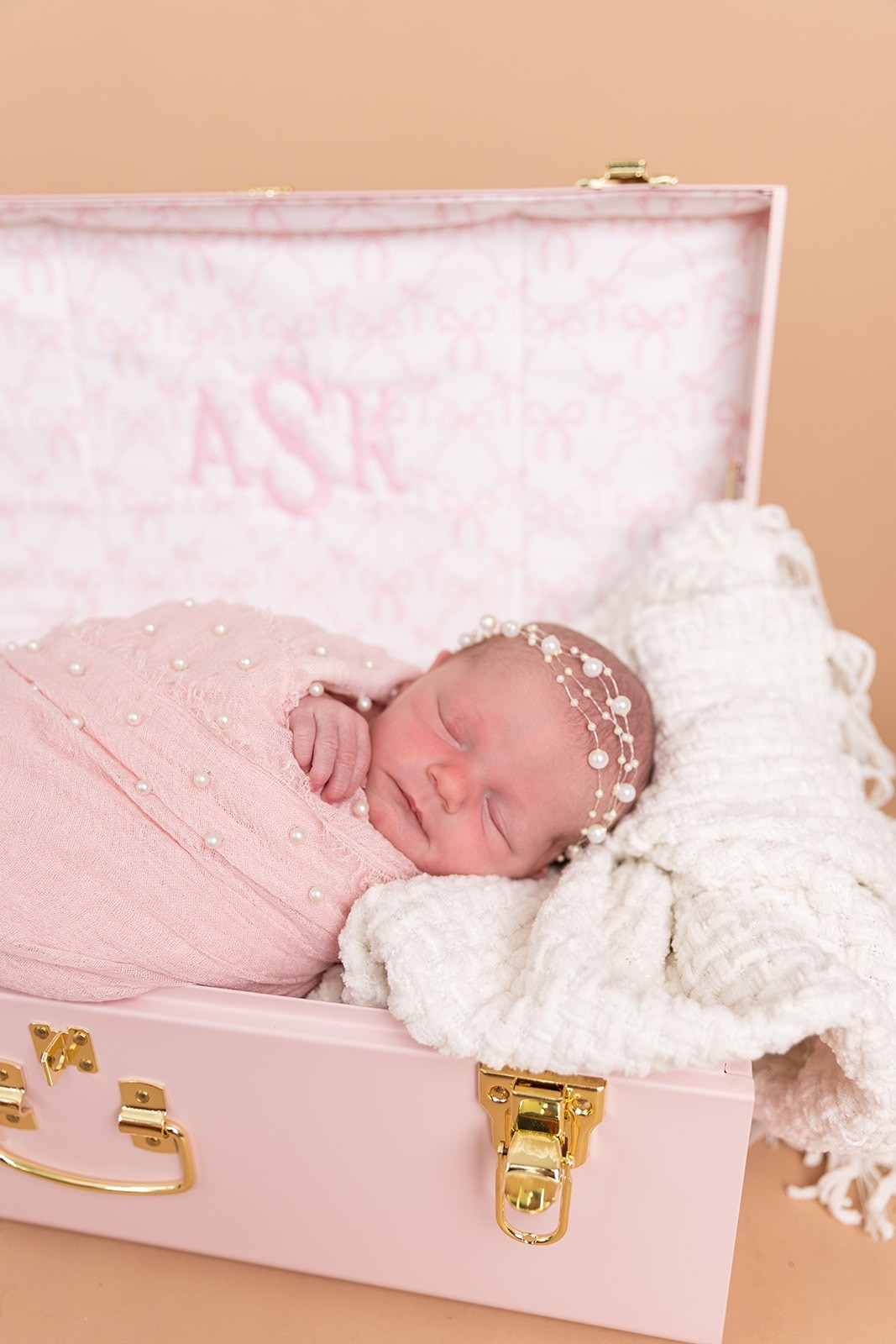 Andie Kate’s newborn pictures 💕
My girl made 2 months today🥹

Newborn Links. Newborn Picture Links. Newborn Outfit Links. Petite Keep Links. Amazon Links.

#LTKBaby #LTKdayinmylife #LTKmomlife