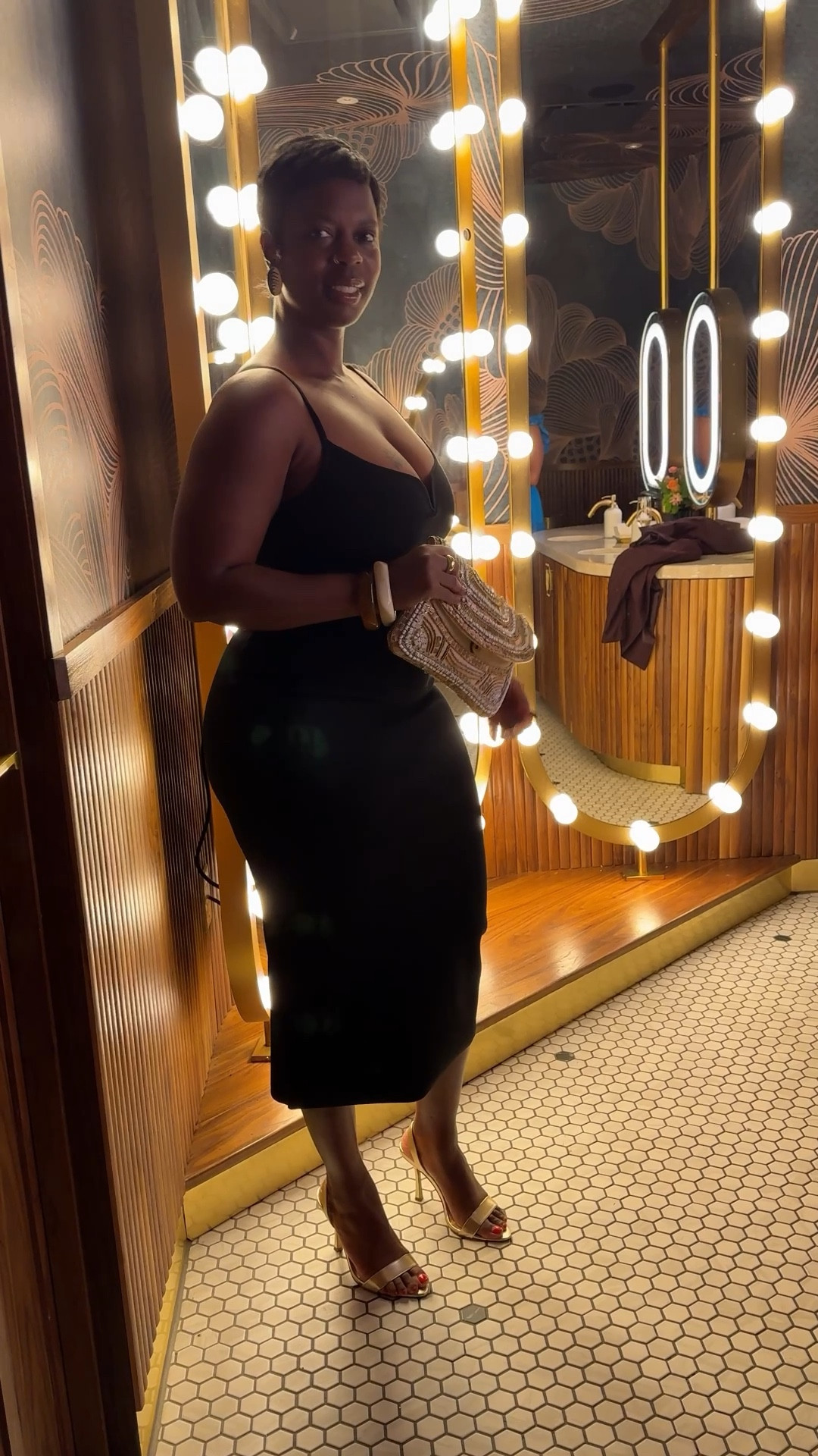 Little black dress

#LTKStyleTip #LTKParties #LTKHoliday