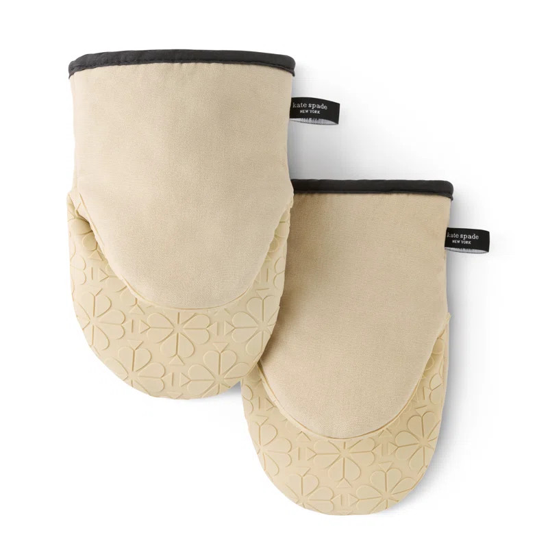 Kate Spade New York Spade Flower Floral Oven Mitt Set (Set of 2) | Wayfair North America