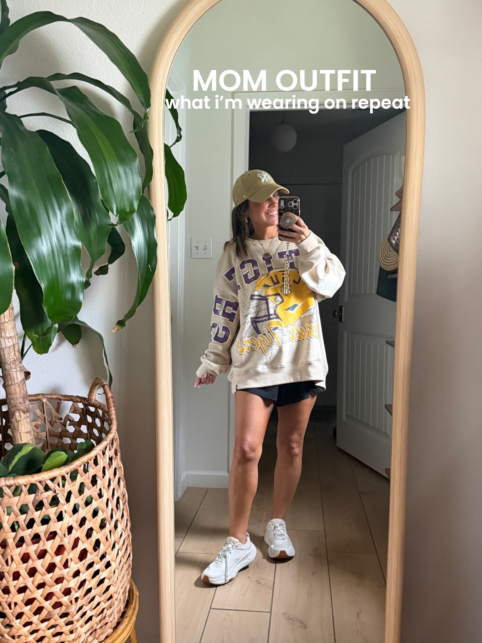 What I’ve been wearing all weekend!! Size medium in shorts and size m/l in sweatshirt!! 
LSU GAME DAY SWEATSHIRT is a 10/10!!!