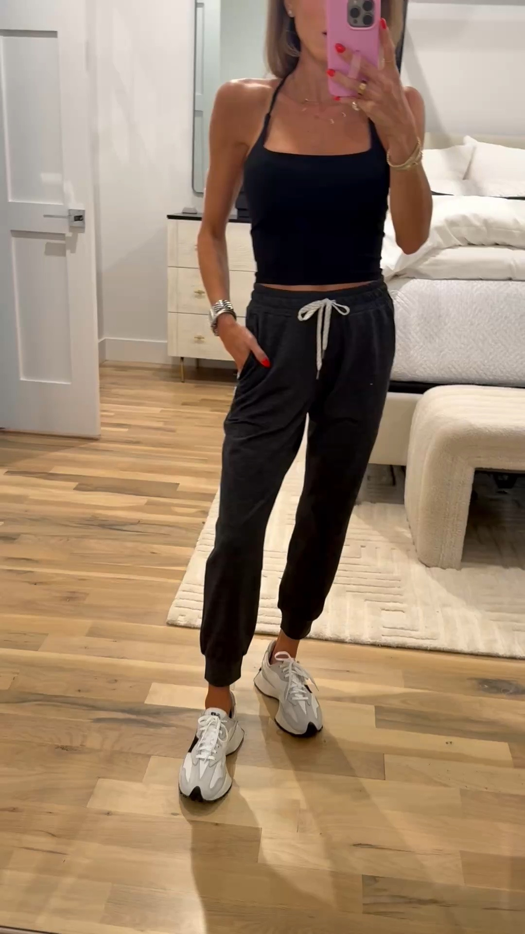 My favorite petite joggers they’re super soft and fit so well! Wearing smallest size

#LTKPetite #LTKTravel #LTKootd