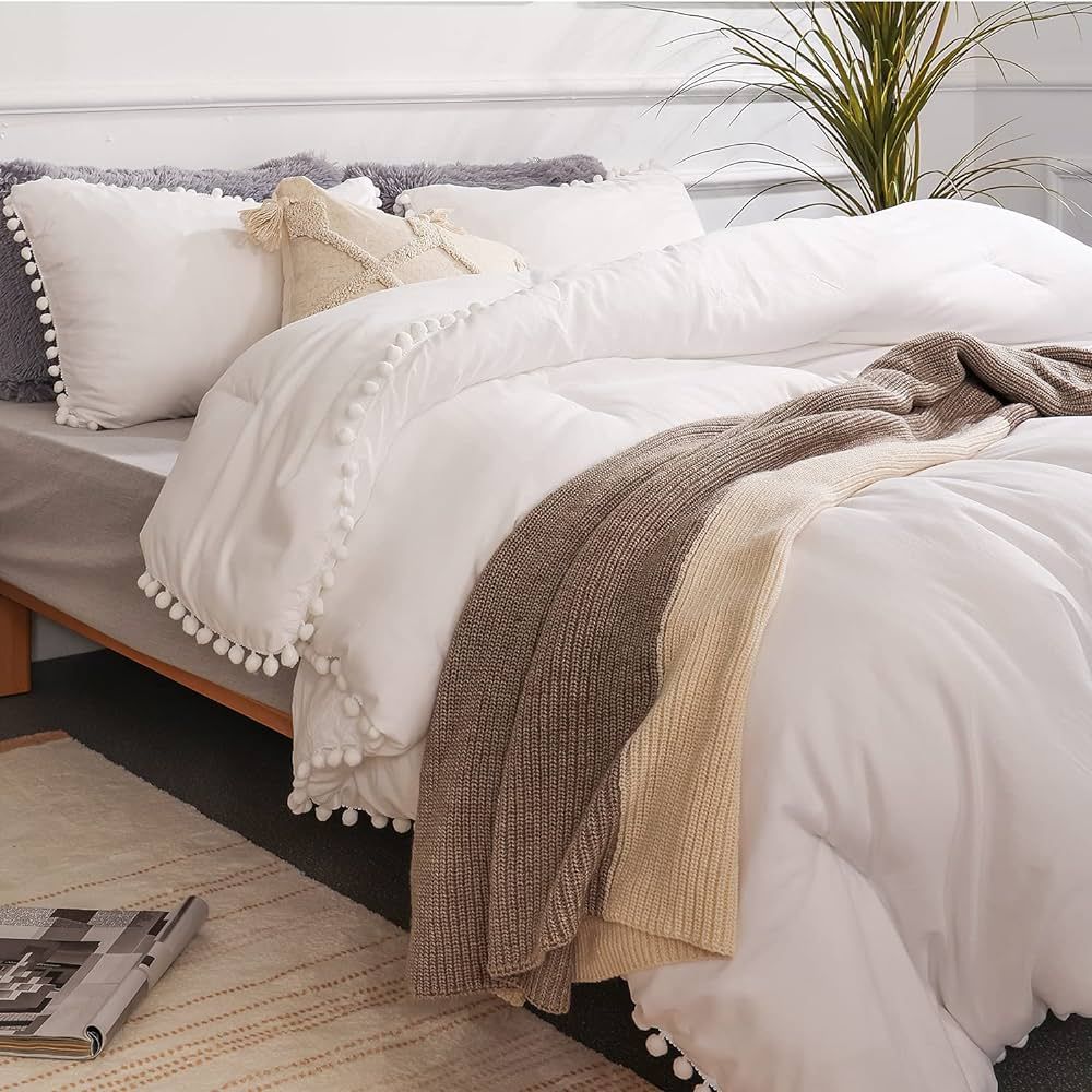 YIRDDEO White Queen Comforter Set 3pcs Boho Ball Pom Pom Bedding, Aesthetic White Comforter Queen... | Amazon (US)