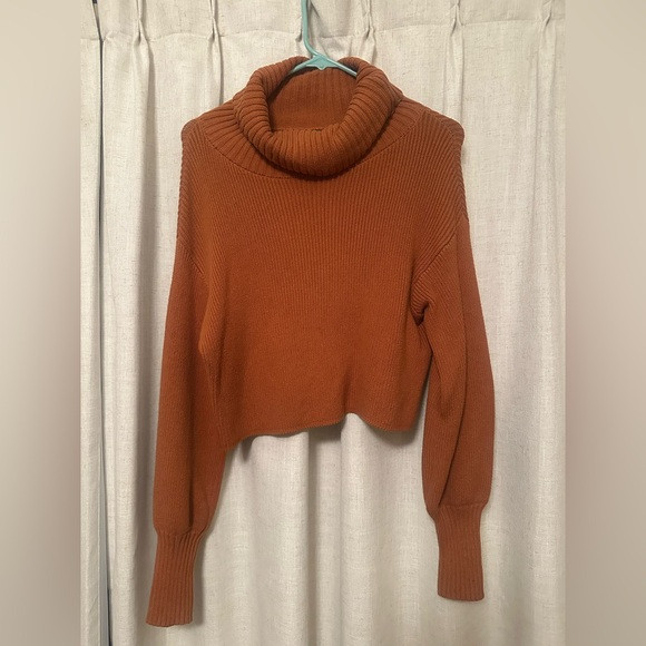 Burnt orange cropped turtleneck sweater | Poshmark