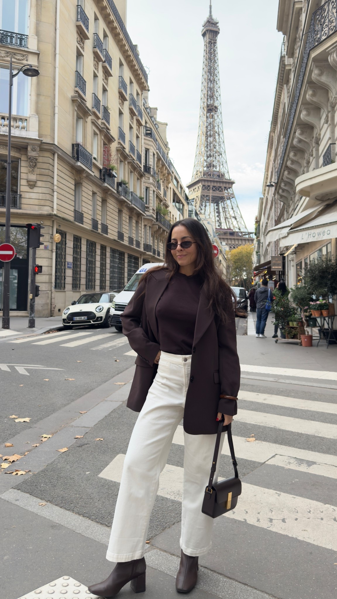 Favorite combo: chocolate brown and white jeans ❤️ wearing size 26 on the jeans and small on blazer 

#LTKStyleTip #LTKSeasonal #LTKWorkwear