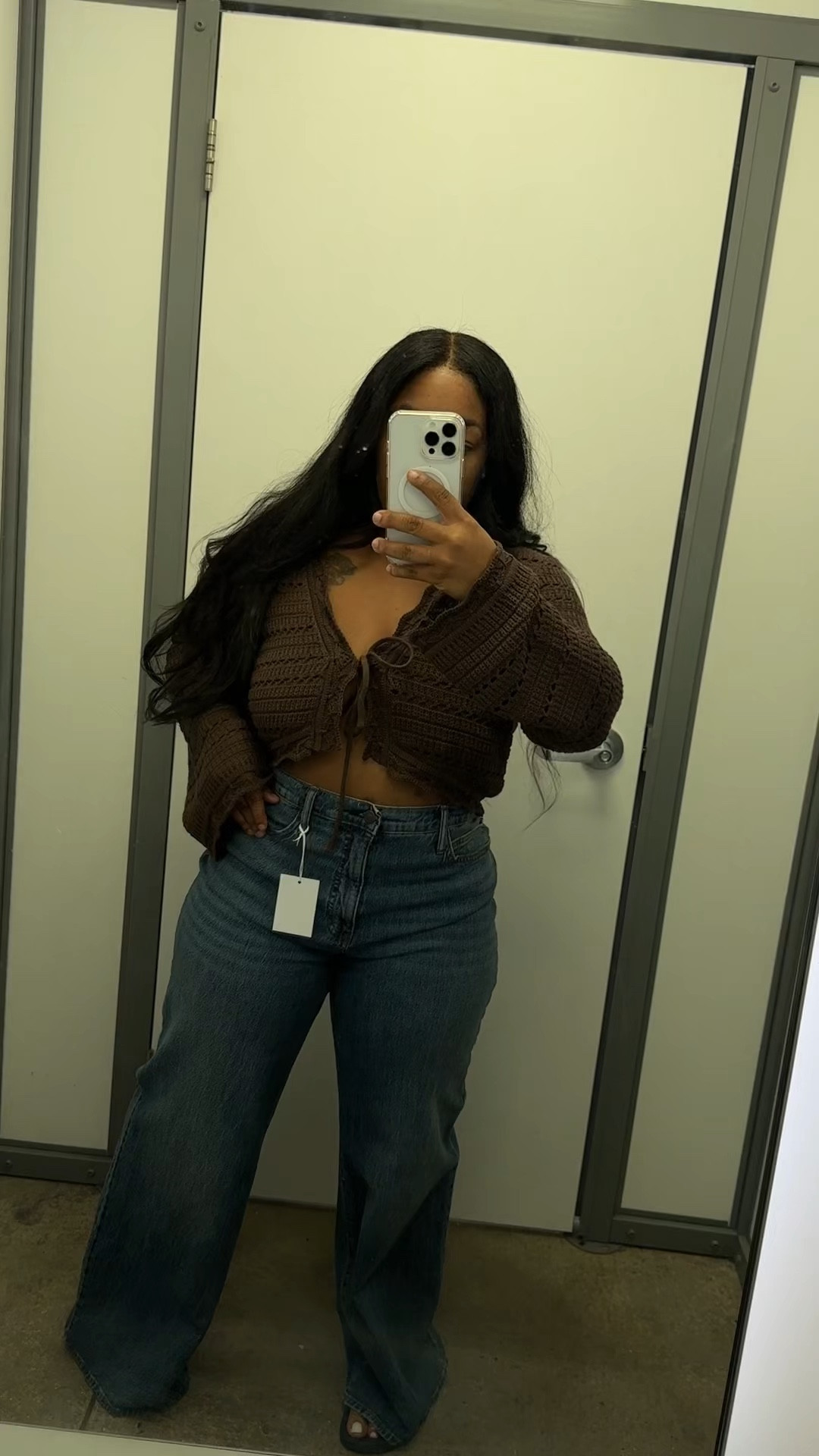 Ladies these jeans from @Walmart are curvy girl approved! #walmartfinds #walmart #curvyfashion #curvygirl #curvybodies 

Top-lg
Jeans-10 (stretchy)

I’m 5’0 185