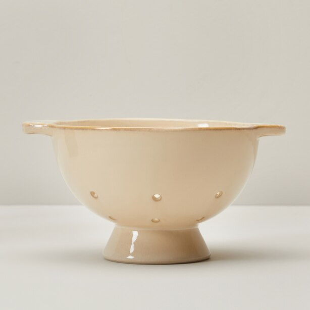 STONEWARE COLANDER, CEMENT | Indigo (CA)