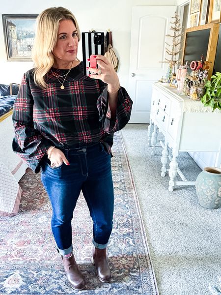 Plaid holiday top from Walmart.
Skinny jeans from Walmart. 

#LTKHoliday #LTKover40 #LTKmidsize
