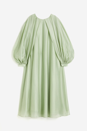 Long pleated skirt | H&M (UK, MY, IN, SG, PH, TW, HK)