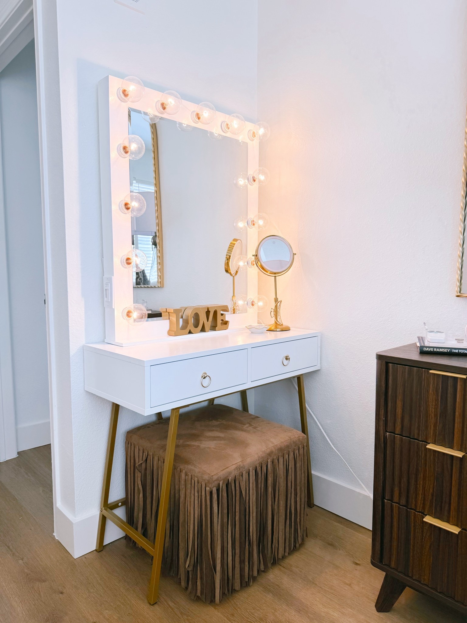 get ready with me!!!

#LTKmorningroutine #LTKgrwm #LTKdayinmylife