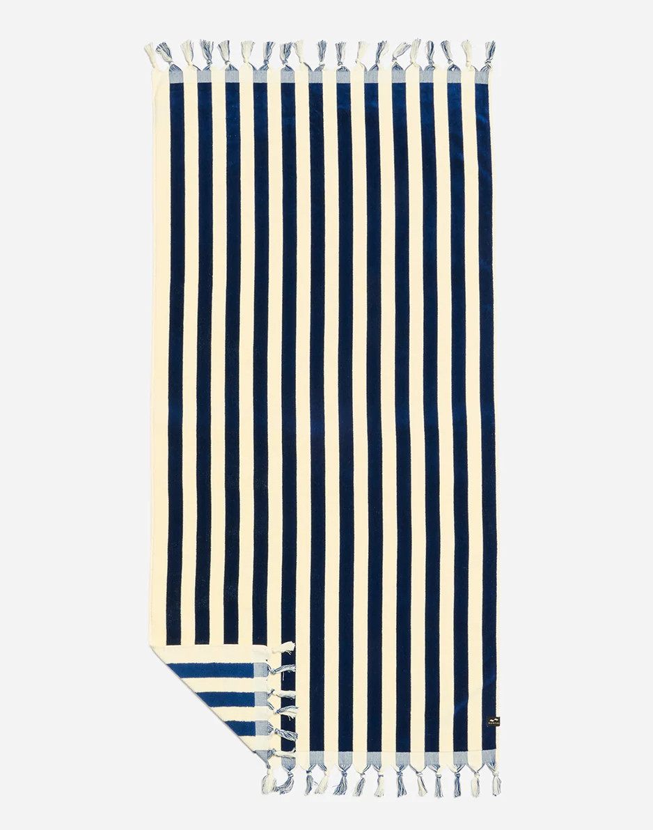 Cabana Fringe Premium Woven Towel: Deep Pool | Carve Designs