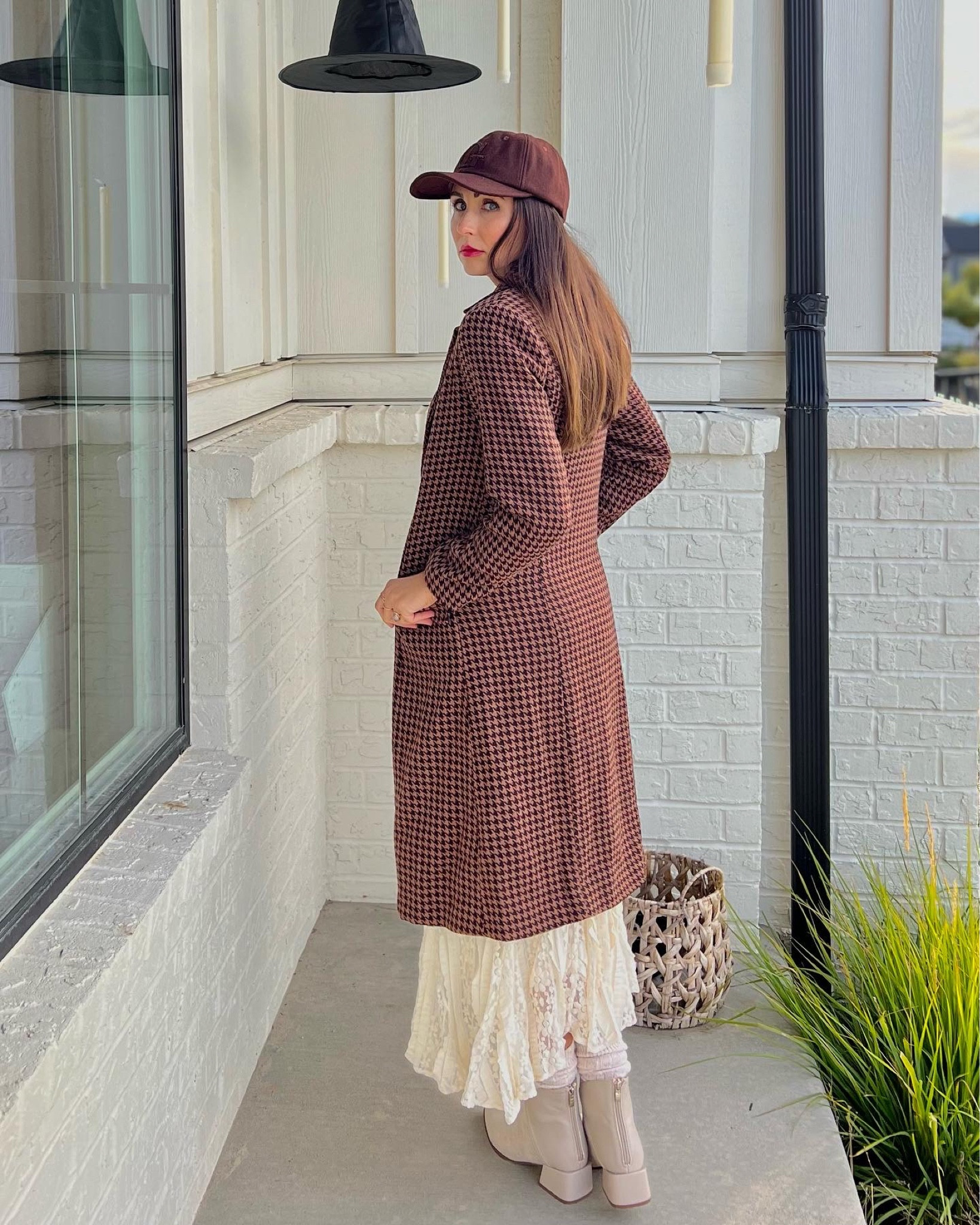 This outfit is giving Taylor Swift Folklore/Evermore and I’m here for it. Find me wearing this coat from Ivy City Co all winter long!

#LTKstyletip #LTKshoecrush #LTKHalloween