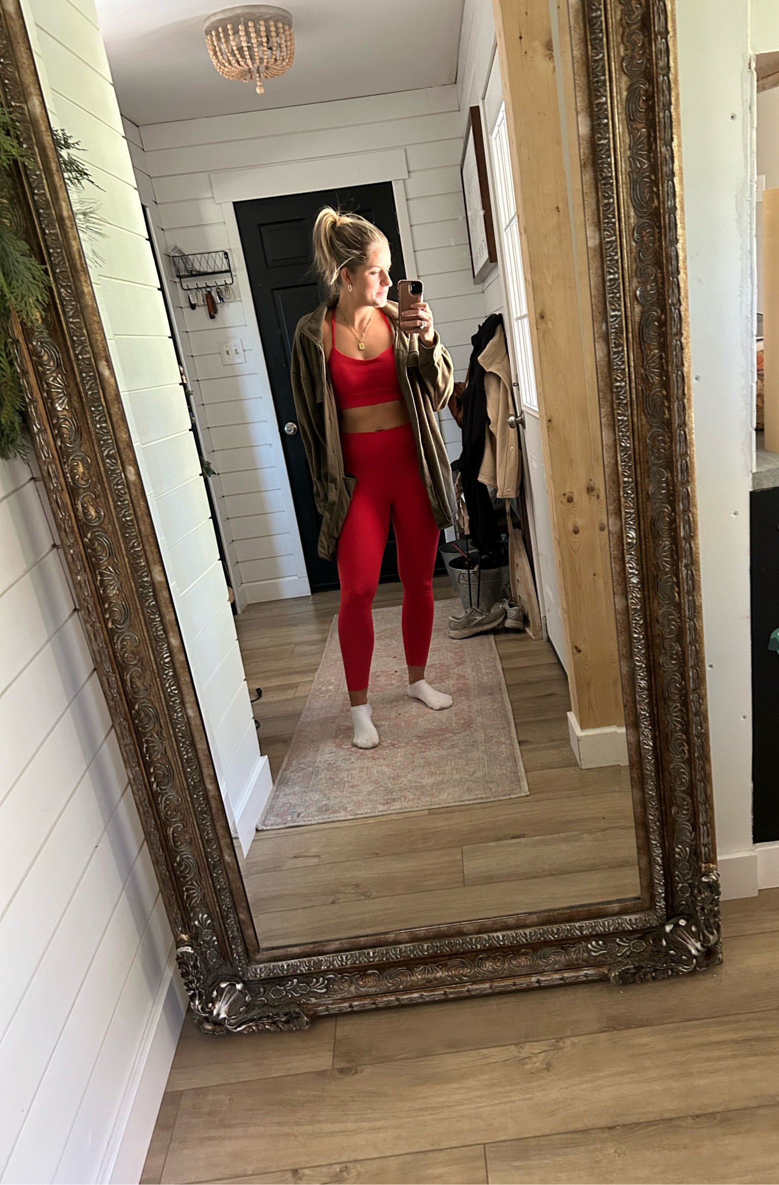 Sooo sofffft & who doesn’t love a good set?!  Size medium for both!

#LTKMidsize #LTKFitness #LTKActive