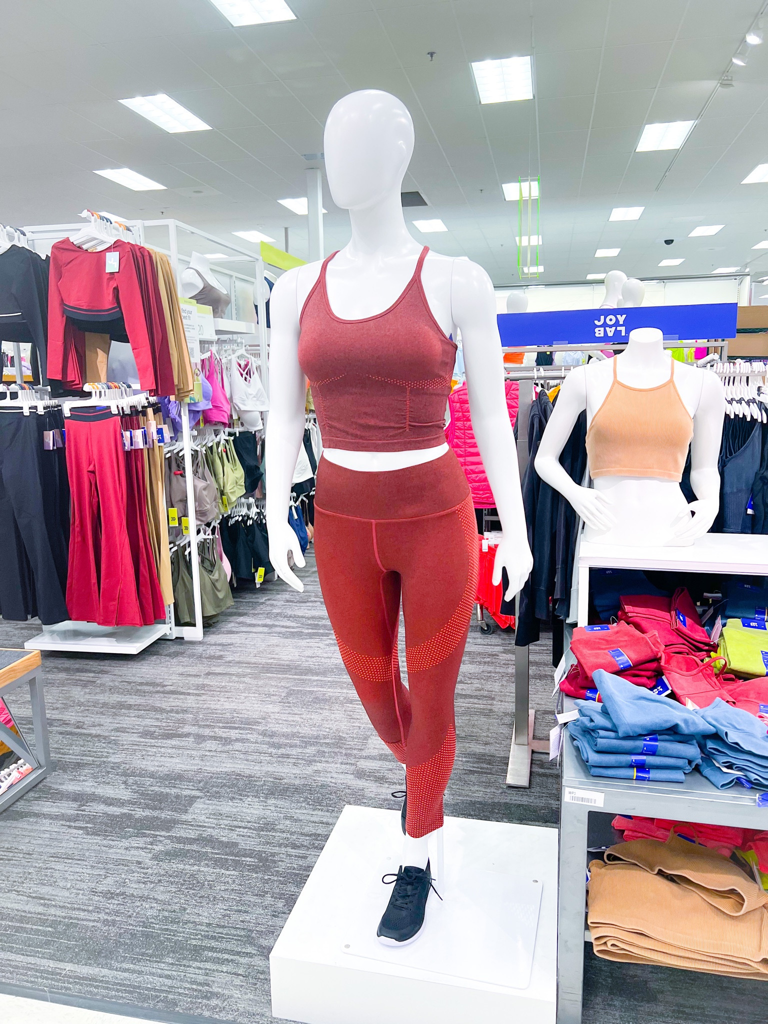 Target JoyLab Activewear Sports Bra and High Rise Ribbed Leggings #target #targetlooks #joylab #activewear #activewearlooks  

#LTKstyletip #LTKunder50 #LTKfitness