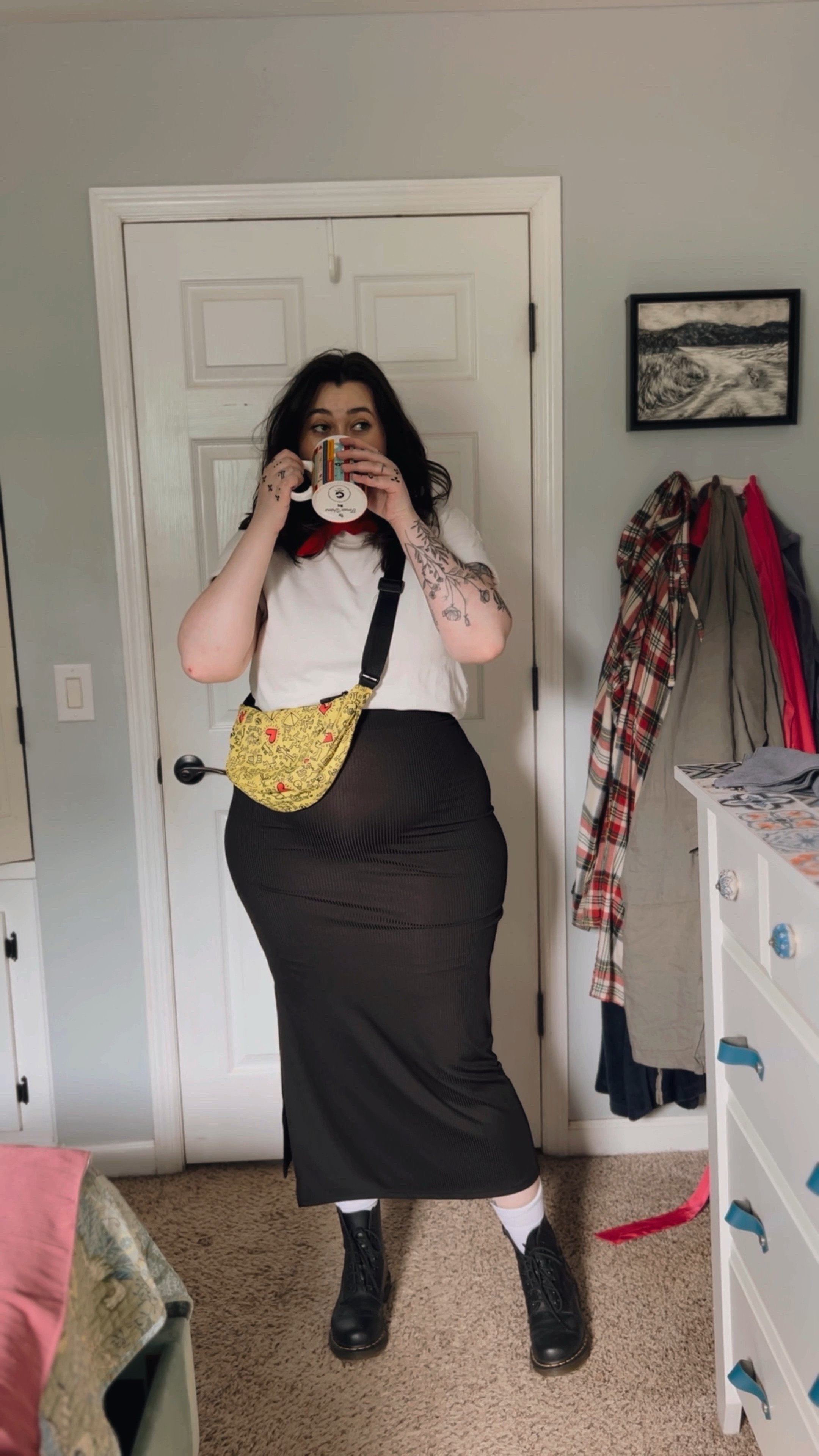 Midsize skirt black and white casual outfit #midsizeoutfit #skirtoutfit 

#LTKMidsize #LTKFindsUnder100 #LTKPlusSize