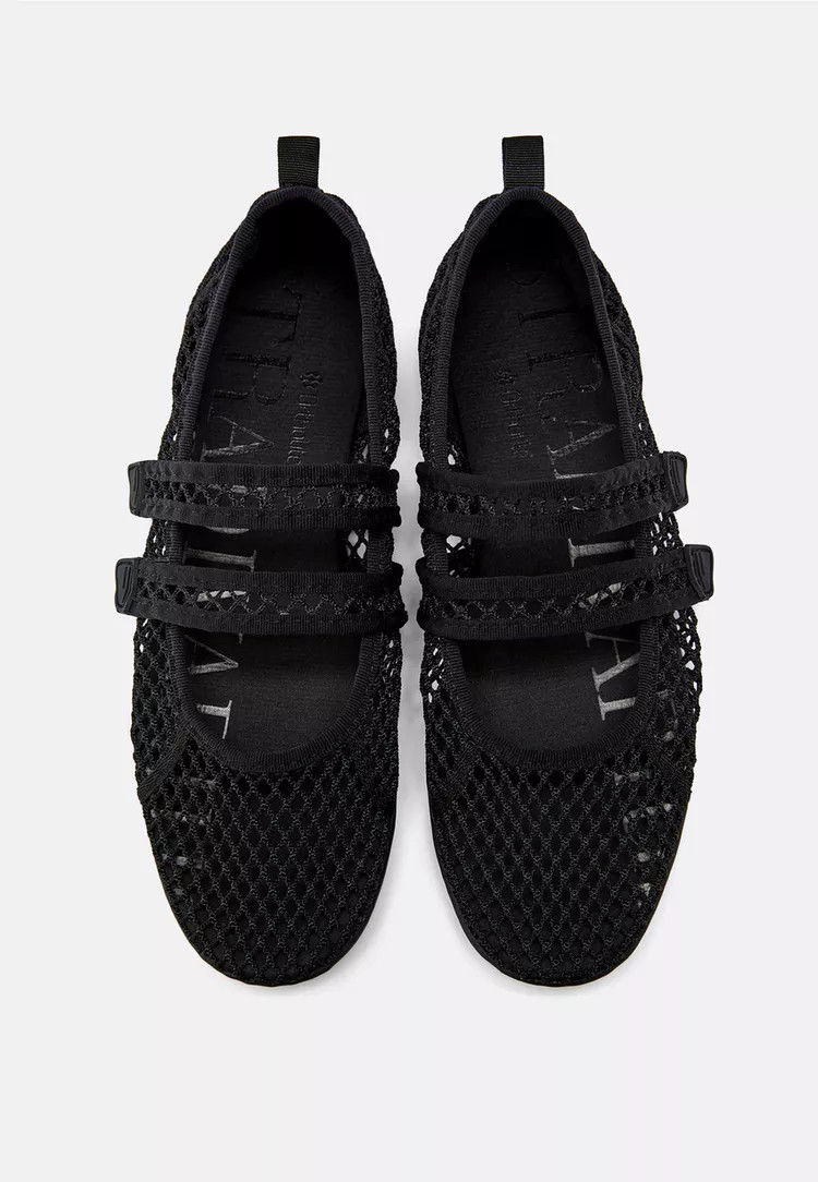 Mesh sneakers - Women's Flat shoes | Stradivarius United Kingdom | Stradivarius (UK)
