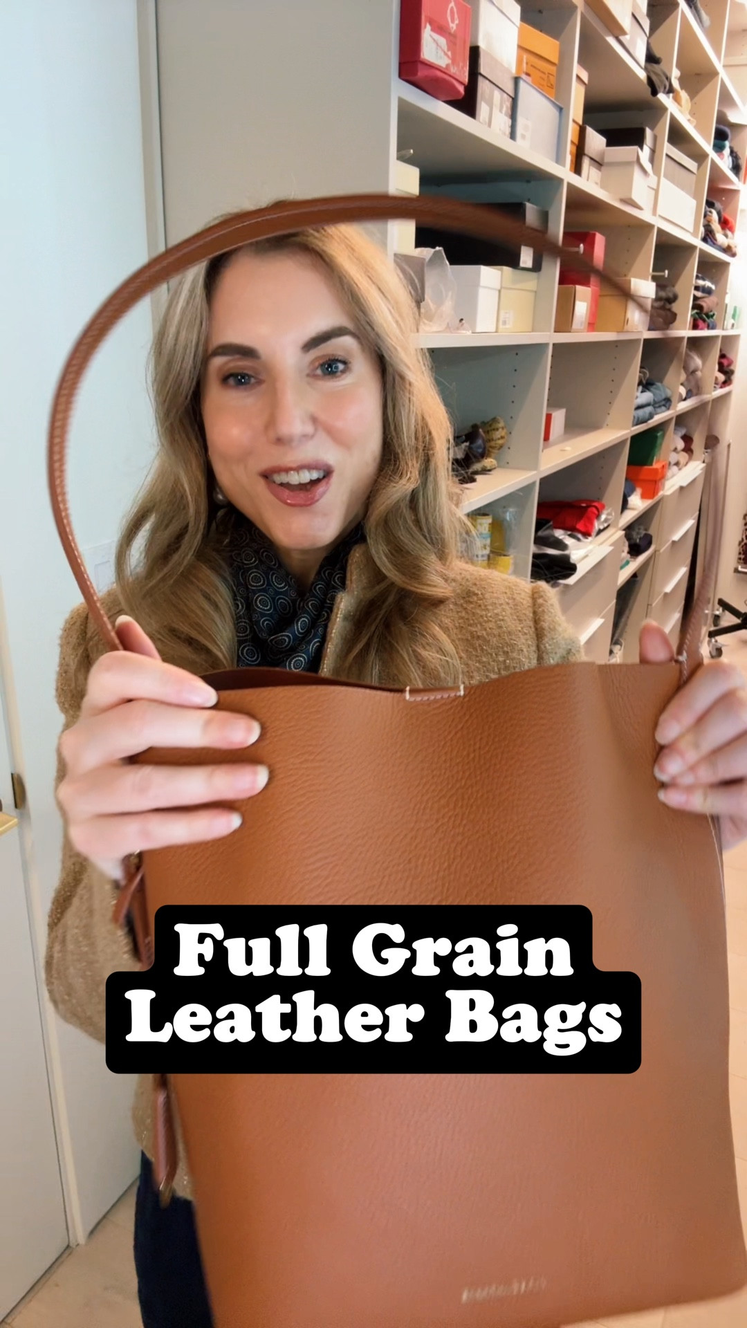 Maison de Sabré uses full-grain leather – the highest grade, with the natural grain surface intact. It bends organically, not plasticky like coated leather. When a design is this minimal, the little details carry everything. Now shipping next-day in the US from Texas | full grain leather, bucket bag, leather bag, minimal bag, Australian brand, everyday bag, quality leather, designer bag, crossbody bag, luxury accessories, quietluxury, classicstyle, designer bag, bag obsessed, shoulder bag, backpack, pouch, cardholder, bag charms

#LTKootd