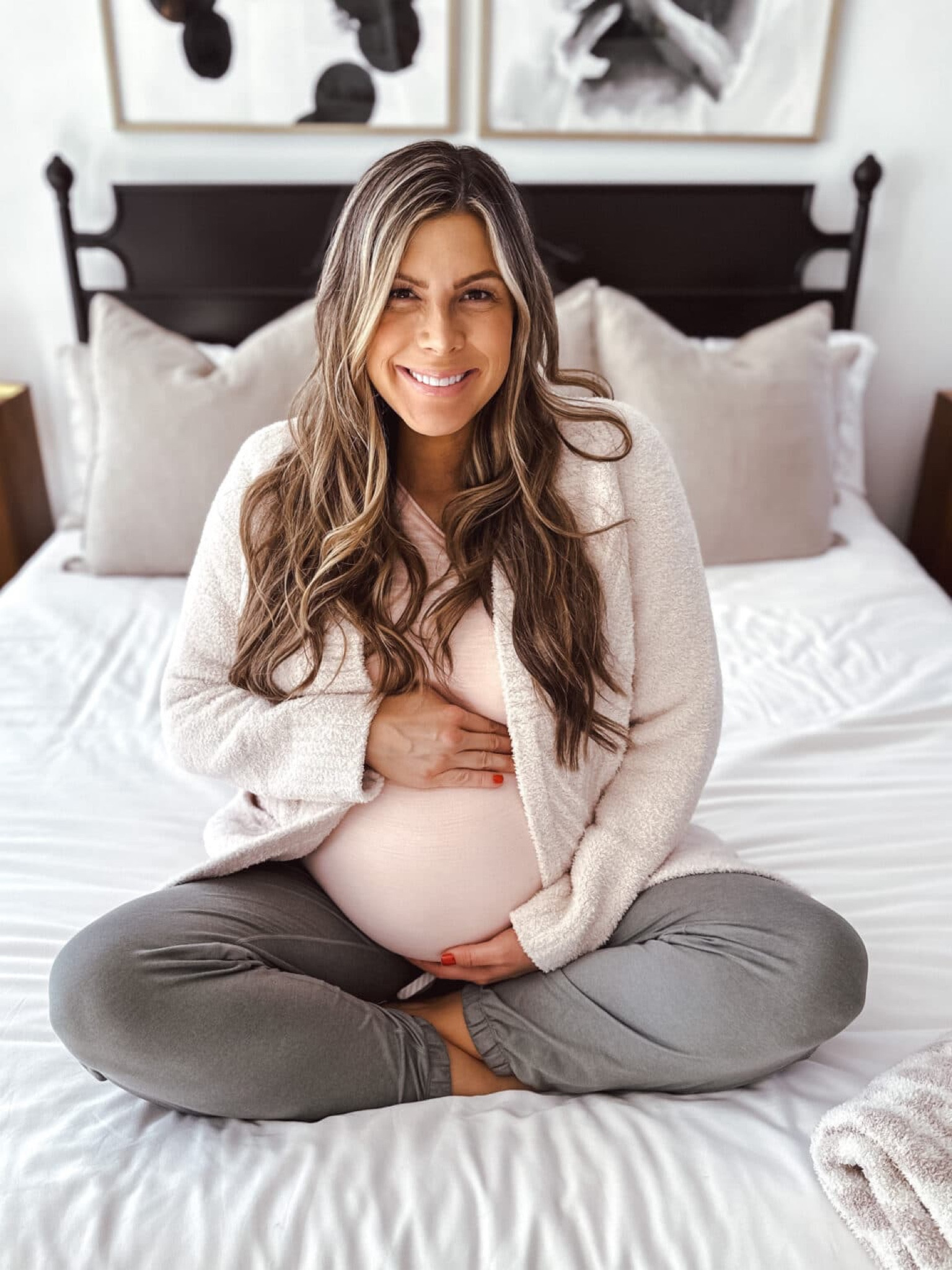 We found a RARE sale on our fave cozy Barefoot Dreams cardigan for 46% OFF! ☁️

#LTKfindsunder100 #LTKsalealert