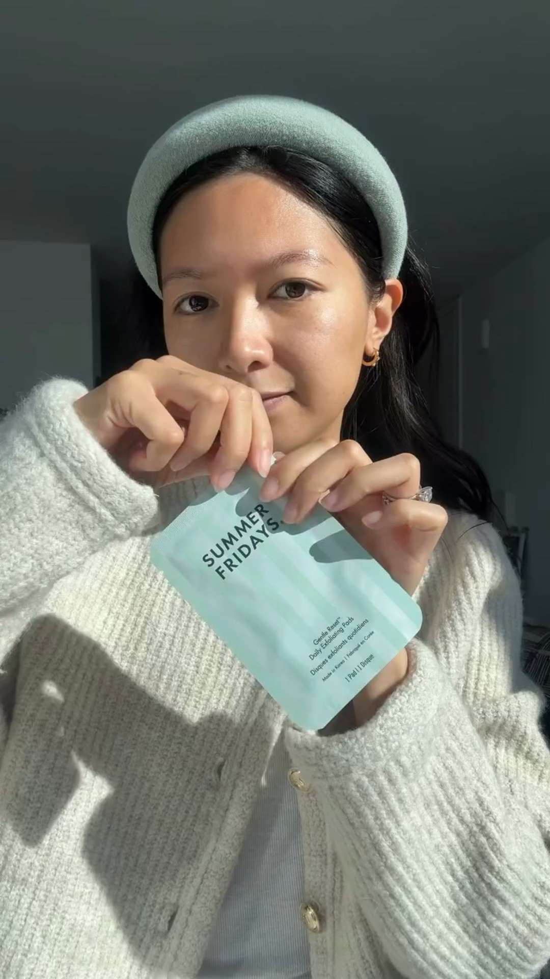 Even more reasons to love @summerfridays. They recently dropped these Gentle Reset Daily Exfoliating Pads and now I can’t live without them!#summerfridays #gentleresetexfoliatingpads #sephora