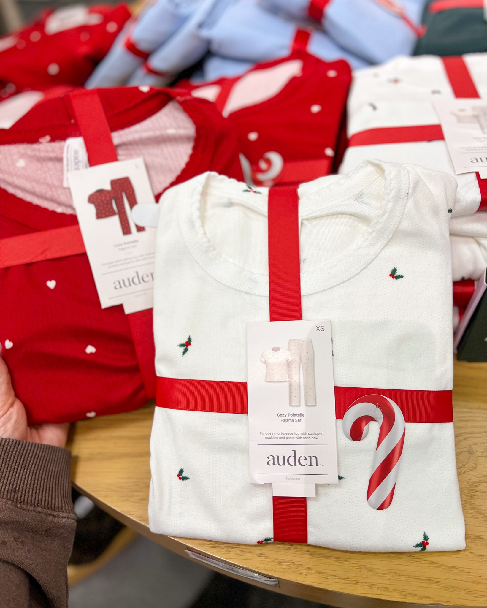 40% off pajamas ends tonight 

#targetdeals #targetsale #targetblackfriday #blackfriday #pjs

#LTKCyberWeek #LTKFindsUnder50 #LTKSaleAlert