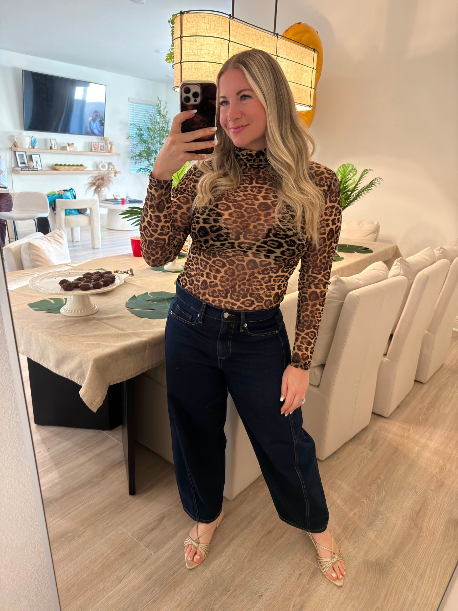 Mirror selfie pero en versión wild 🐆✨

#LTKgrwm #LTKootd