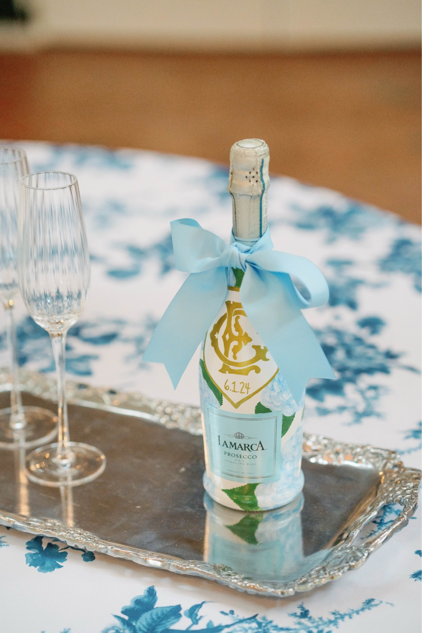 wedding floral tablecloth toile silver tray Arthur Court champagne flutes bride groom reception custom made monogram crest Etsy

#LTKParties #LTKWedding #LTKStyleTip