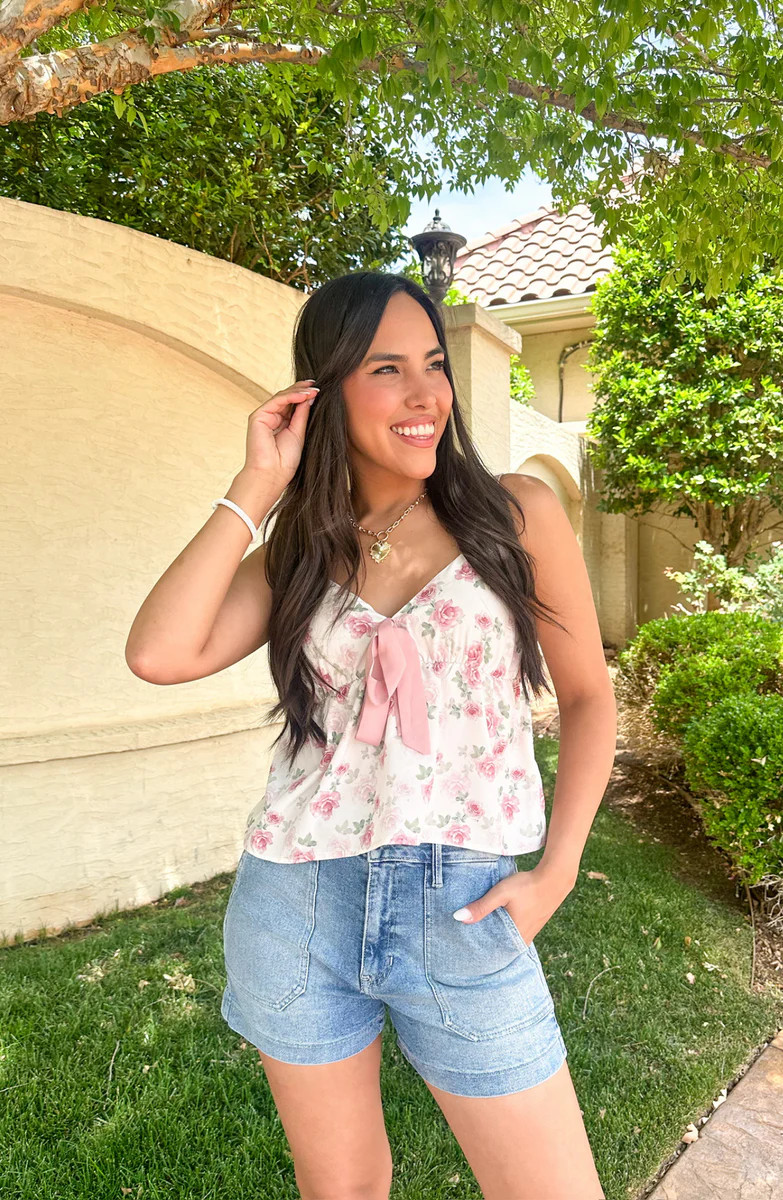 Make You Blush Floral Top | Apricot Lane Boutique