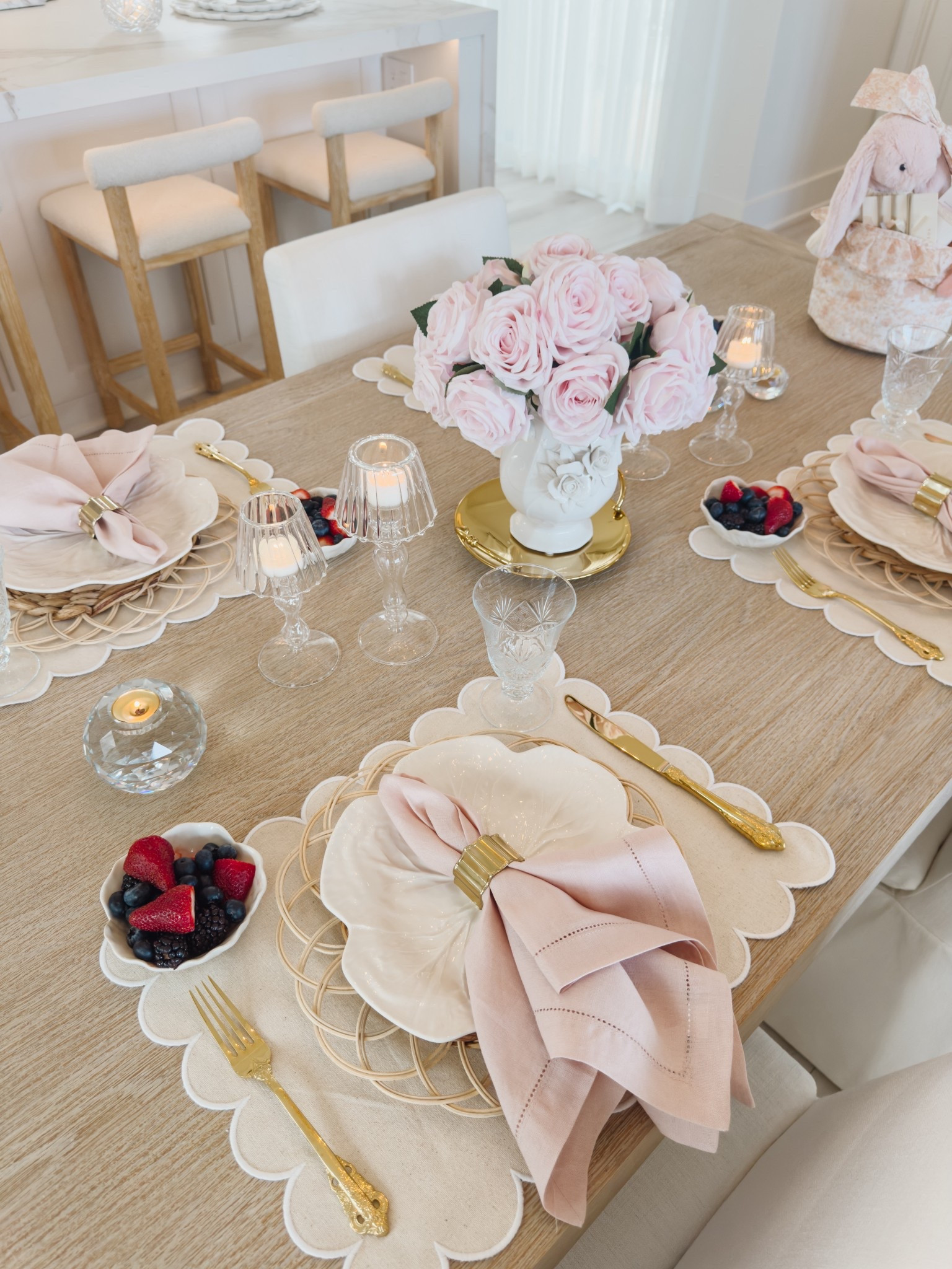 Our Easter table 🌸🐣

#LTKSeasonal #LTKHome #LTKSaleAlert