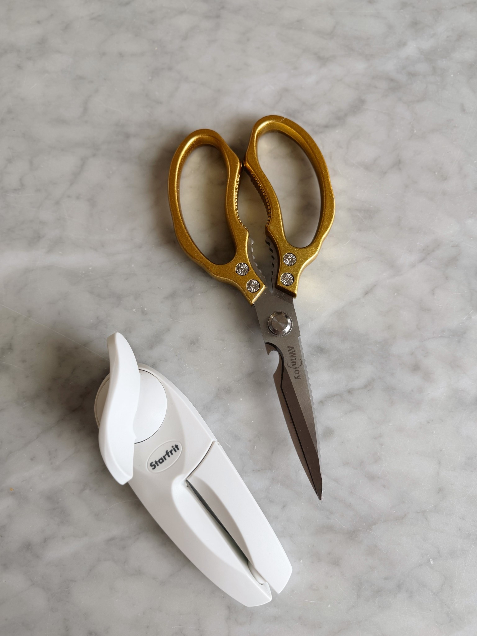 Aesthetic kitchen gadgets I got on Amazon!! Both under $20!

#aesthetickitchen #kitchengadgets #home #amazonfinds #amazonkitchen

#LTKHome #LTKfoodie