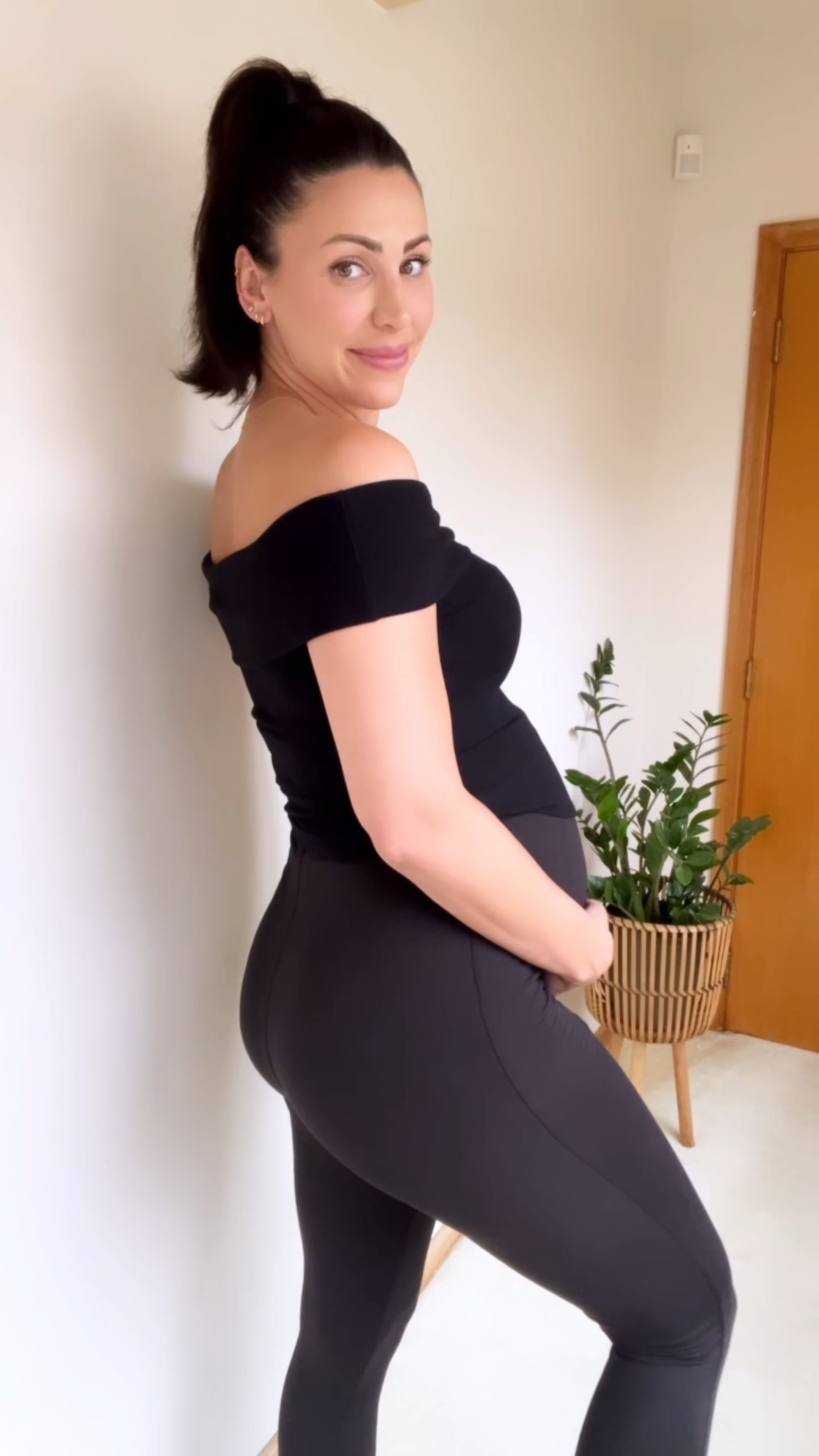 Bumpsuit leggings in black size medium; wear these daily! Can wear them low, mid or high rise and they are so comfy!

#LTKStyleTip #LTKBaby #LTKBump