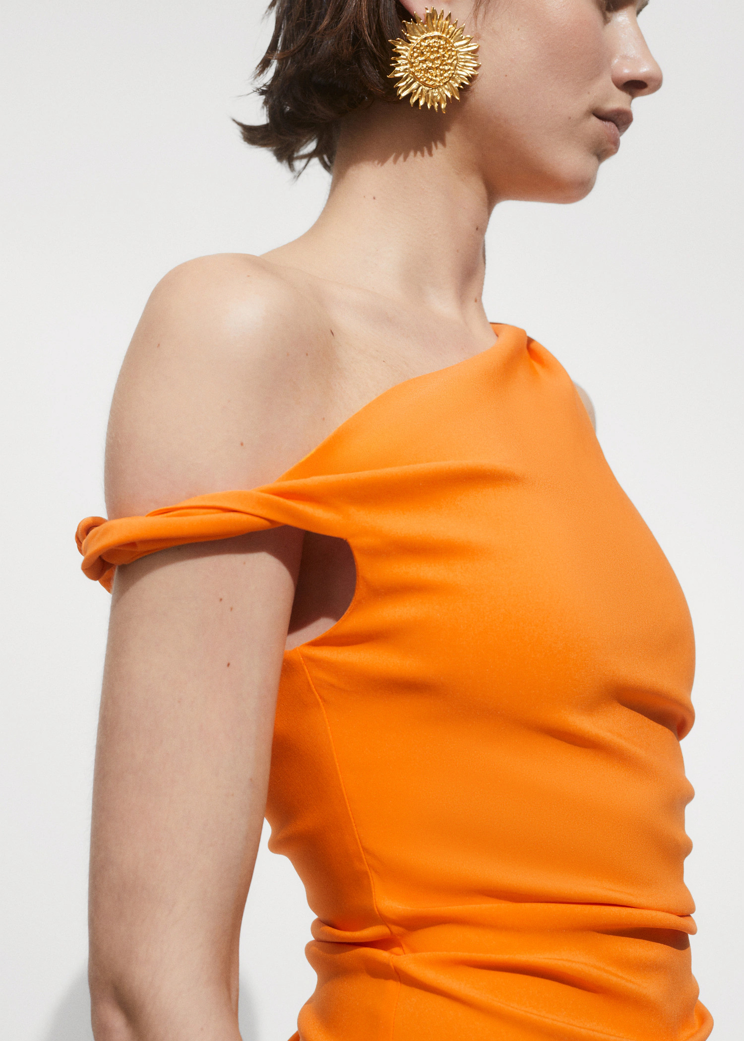 Asymmetrical pleated dress | MANGO (US)
