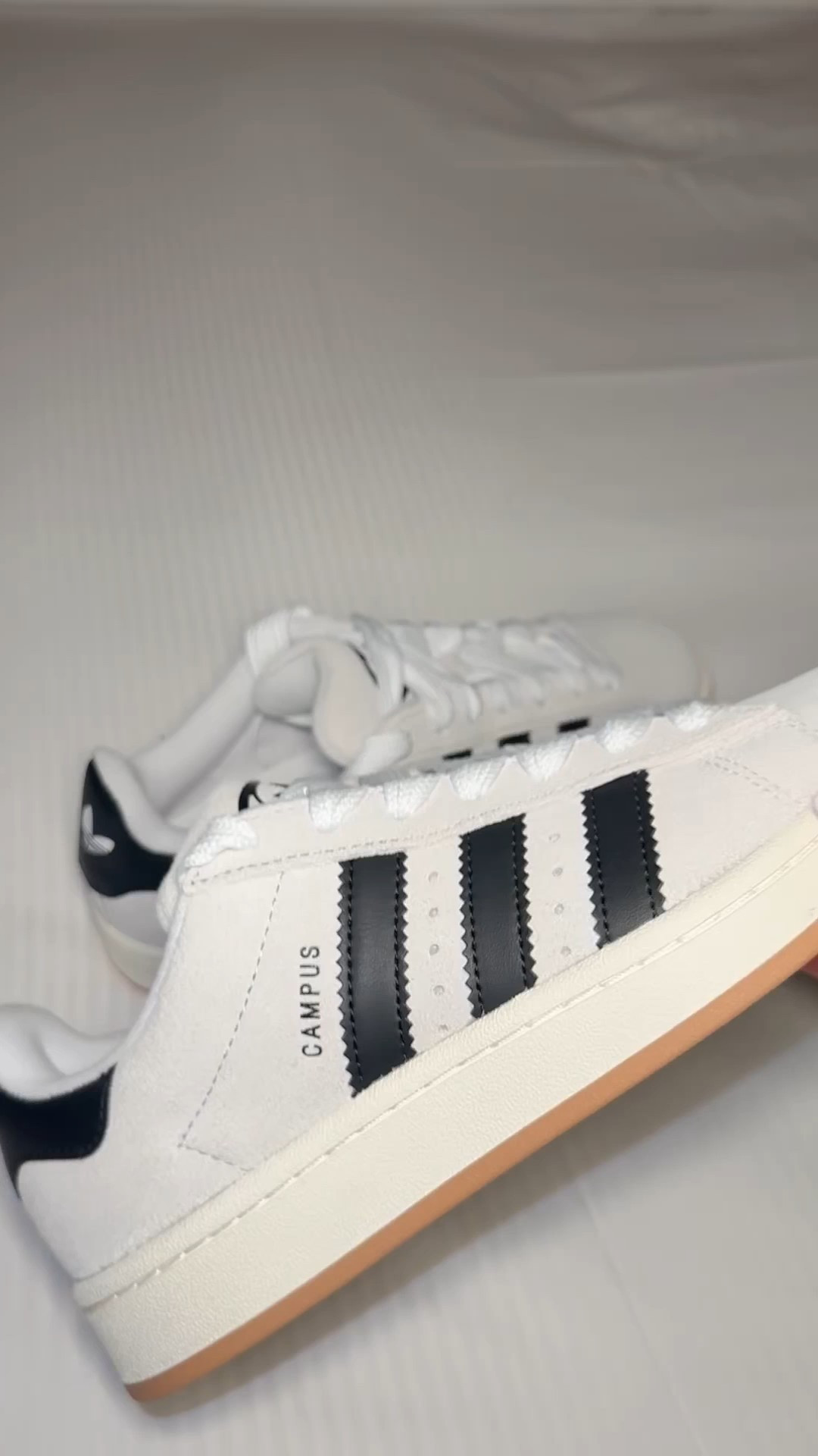 obsessed with these @addidas sneakers! perfect for those quick and comfy outfits. 

For sizing:
size 8 on shoes 


fashion footwear / outfit inspo / comfort and style on-the-go / style tip / street style


#LTKMostLoved

#LTKstyletip #LTKshoecrush