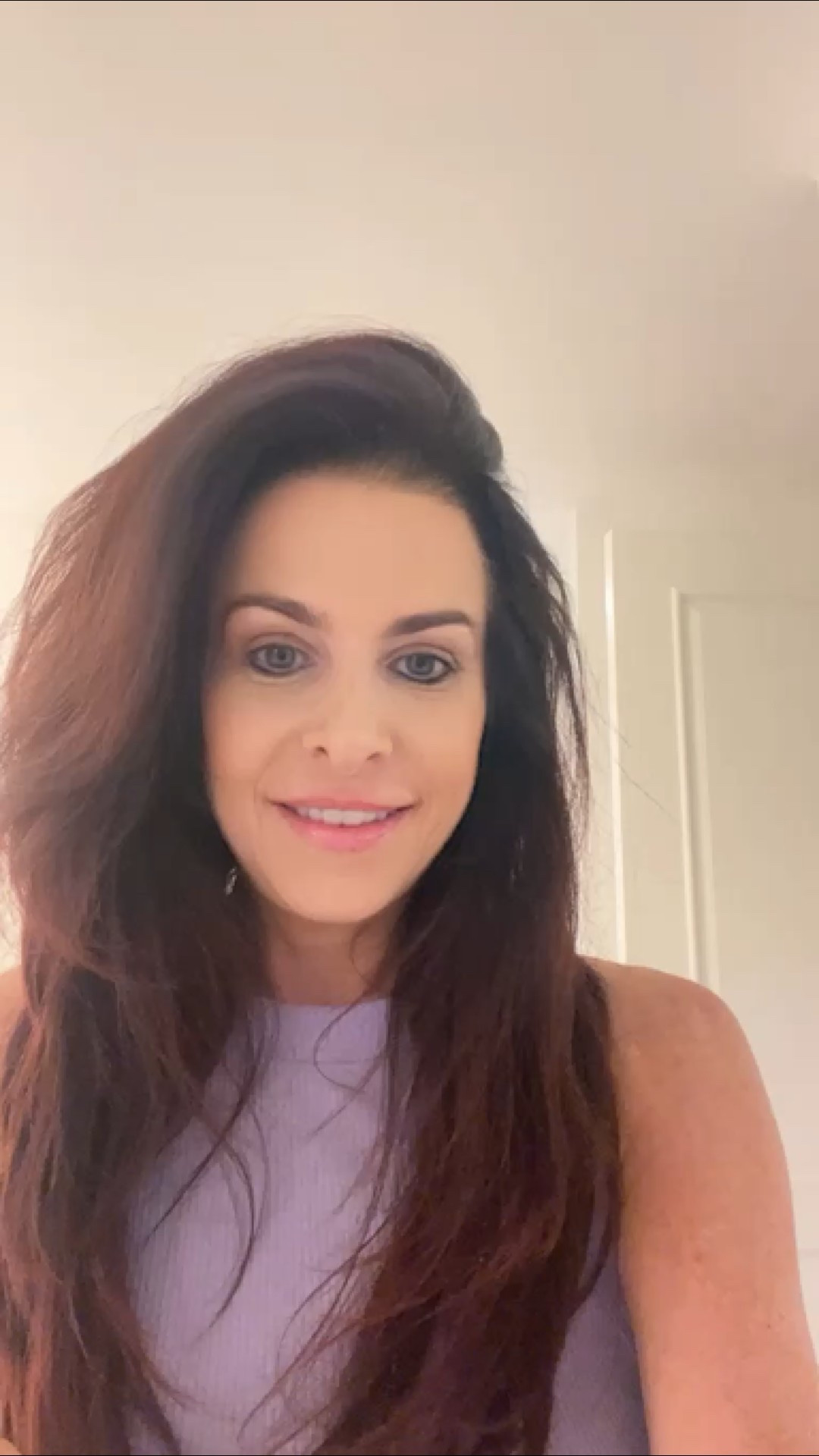 The holy Grail of foundations anti aging and illuminating ! A staple in my cosmetic drawer with my must have make up. Makes your skin glow with a natural radiance. #itcosmetics 


#LTKBeauty #LTKStyleTip