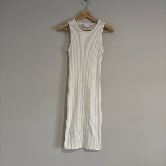 Ribbed white relaxed body con | Poshmark
