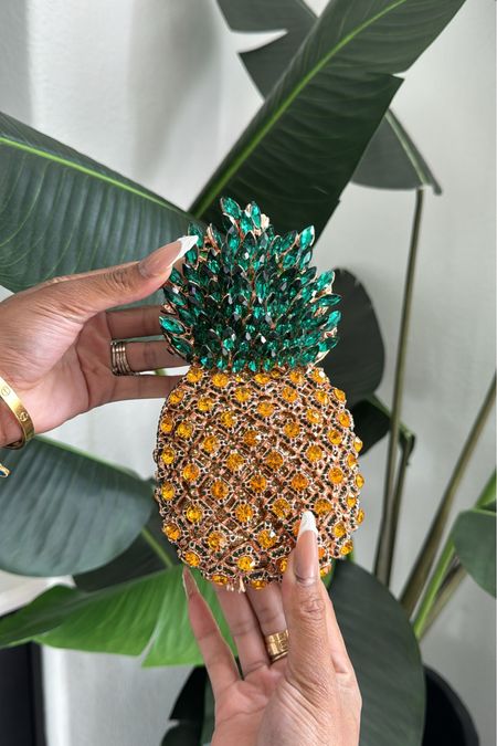 Pineapple clutch from Revolve! Perfect for a finishing vacation look! 

#LTKSeasonal #LTKItBag #LTKStyleTip