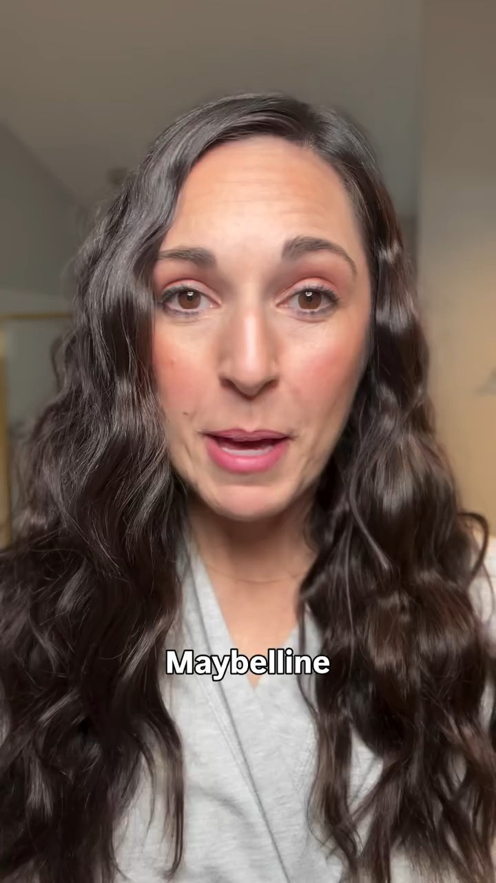 Okayyyy I’m officially obsessed 😍 This Maybelline tubing mascara is STACKING UP to some of my way more expensive mascaras… and that says a lot coming from me.

The length, the separation, the easy removal (no raccoon eyes 🙌)… YES PLEASE. Thank you Maybelline for finally getting in the tubing mascara game because this one is GOOD.

Have you tried it yet or are we still loyal to our expensive mascaras? 👀✨ @christina_with_love_ #reel #explore #maybelline #tubingmascara #drugstoremakeup beautyfinds mascarareview