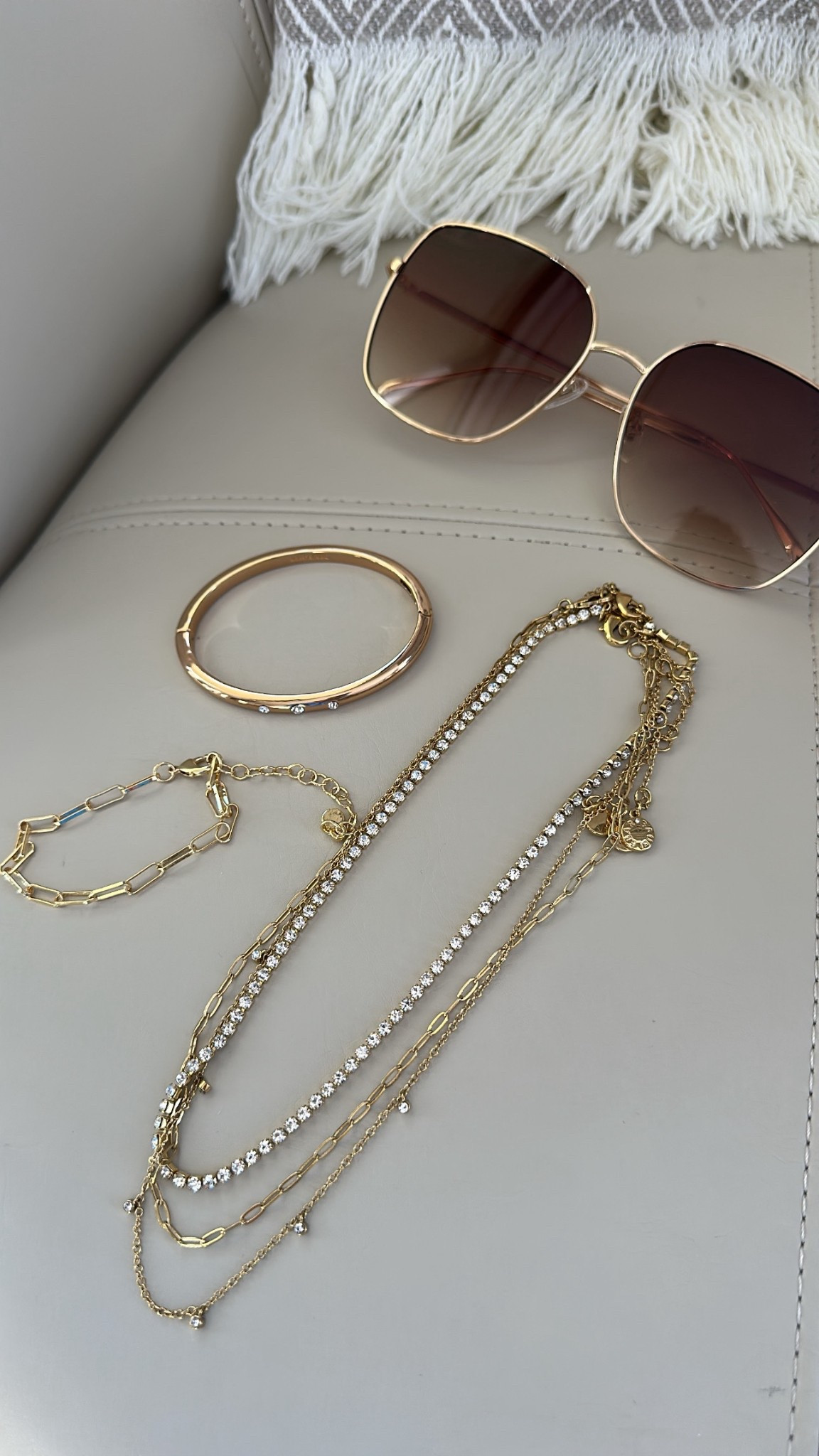 Loving these Baublebar waterproof Accessories! Perfect for spring & summer! 